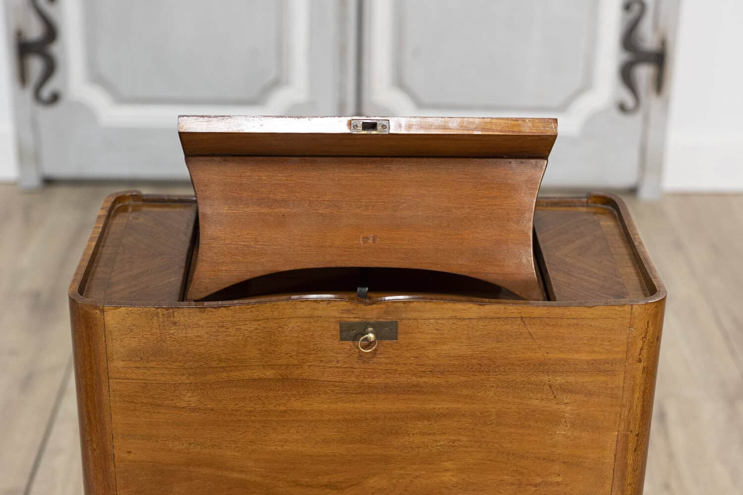 20th Century French Writing Table - JAA