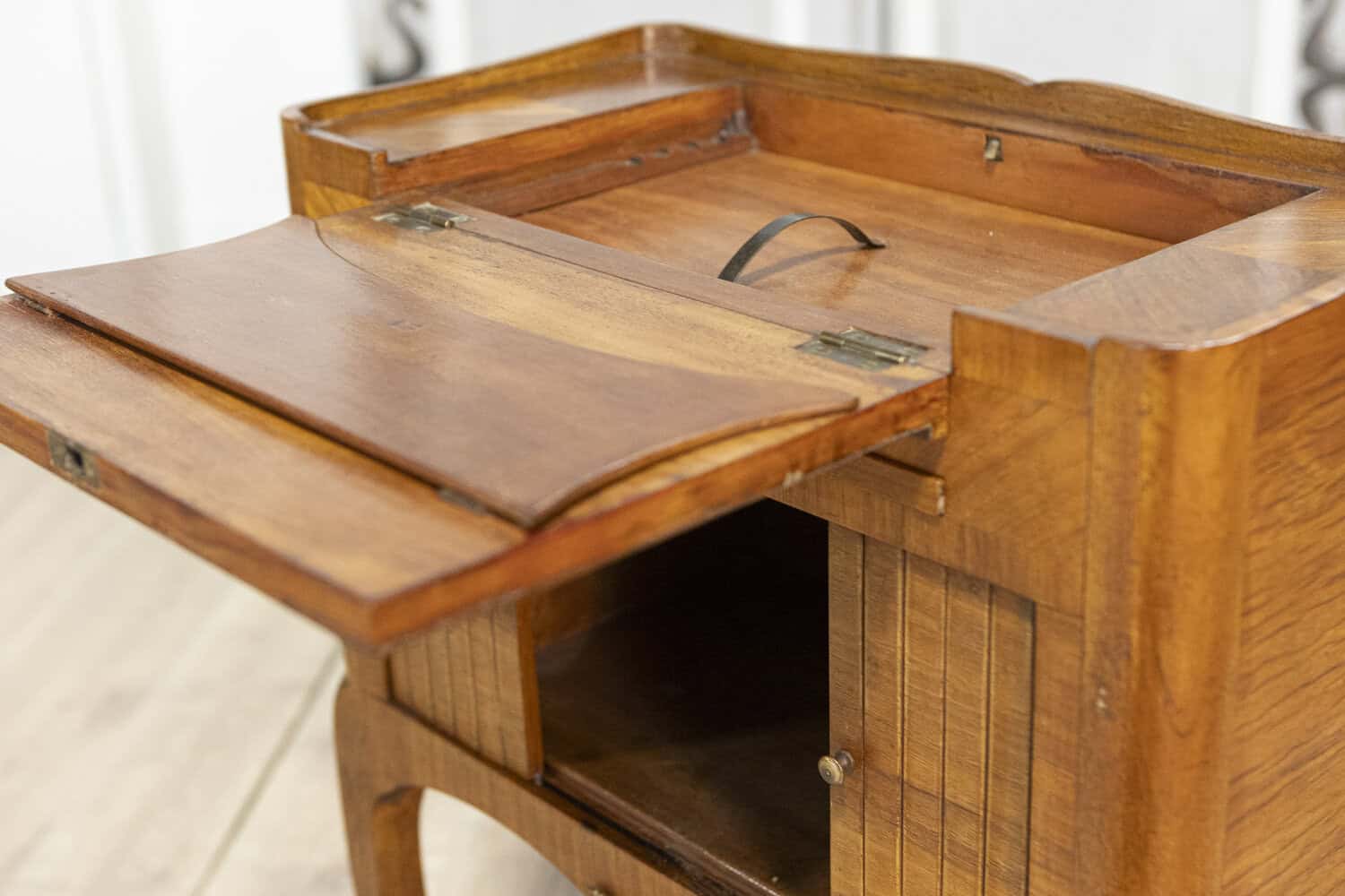 20th Century French Writing Table - JAA