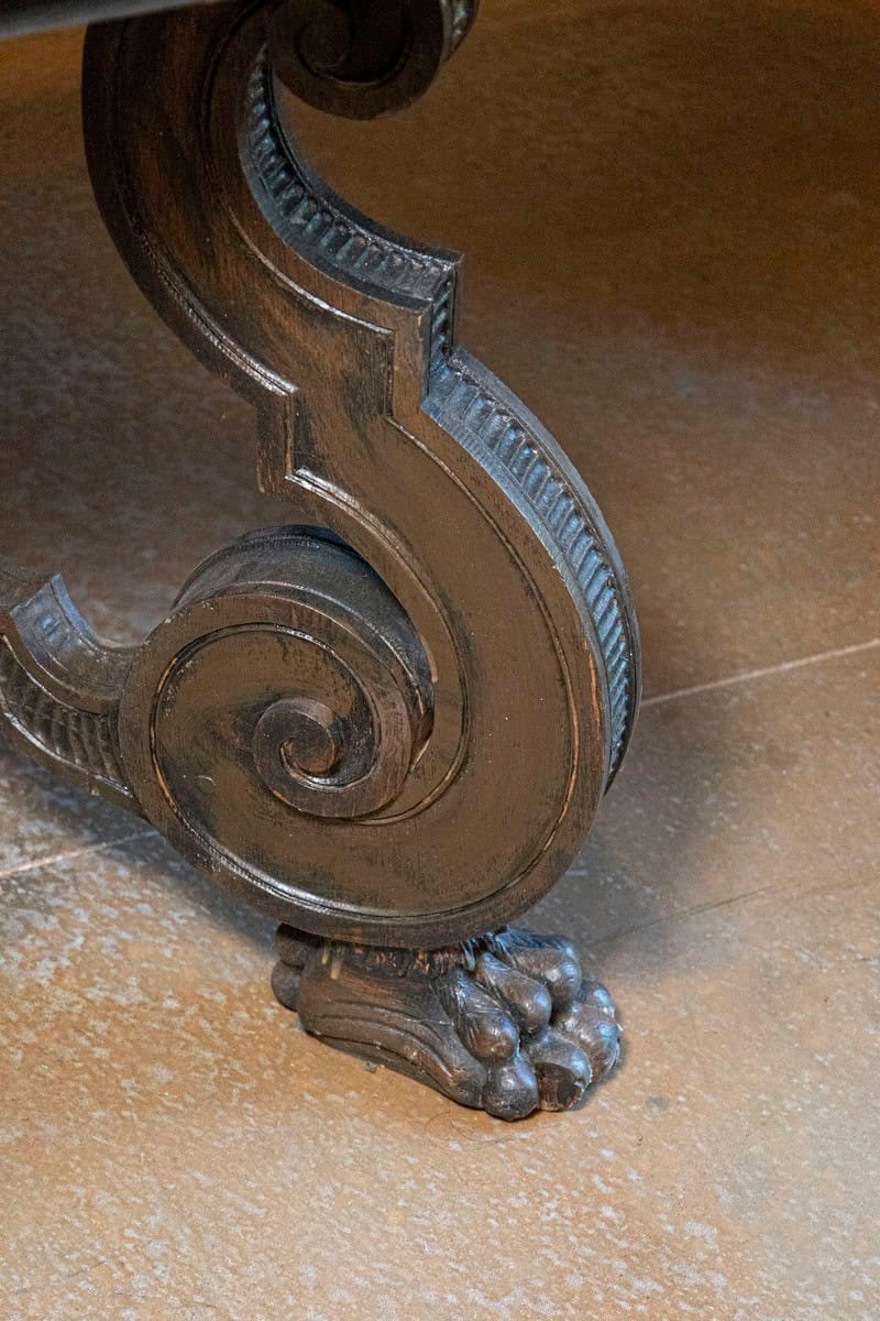 Italian 1920s Ebonized Walnut Dining Table with Carved S-Scroll Legs on Paw Feet - JAA