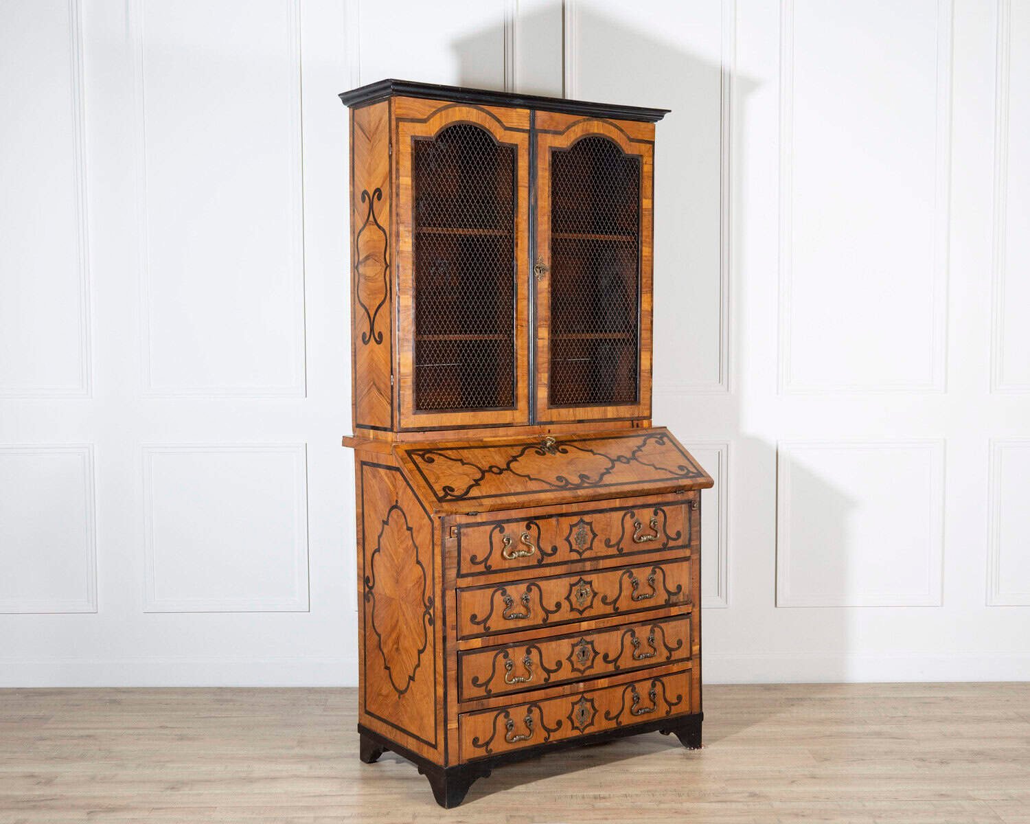 Veneered And Inlaid Italian Secretaire - 18th Century - JAA