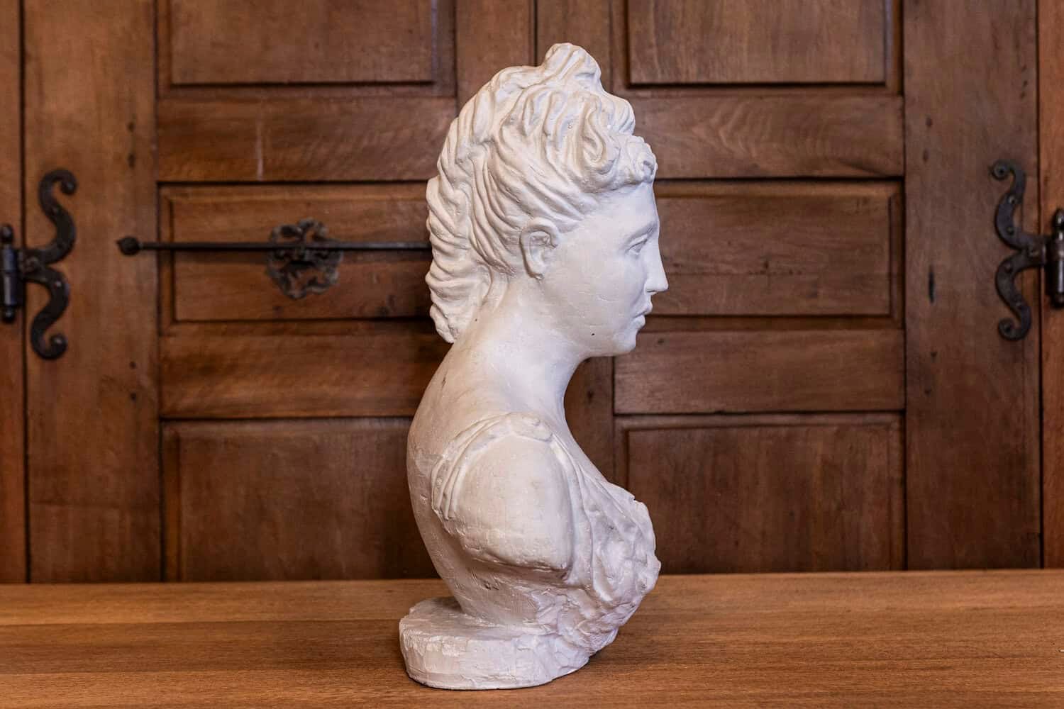 Italian Bust of a Woman Wearing a Creased Dress with Fibula, 20th Century - JAA