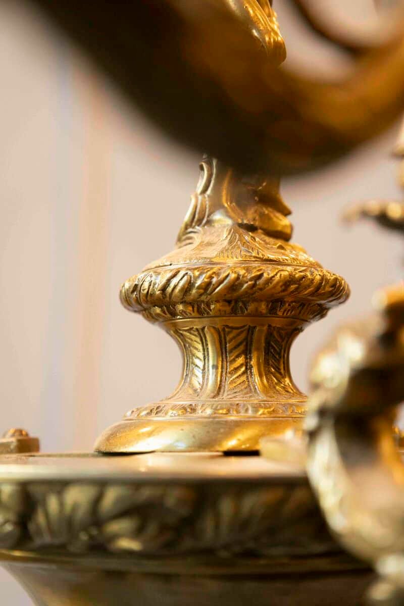 Spanish 19th Century Bronze Six-Light Chandelier with Cherubs and Floral Decor - JAA