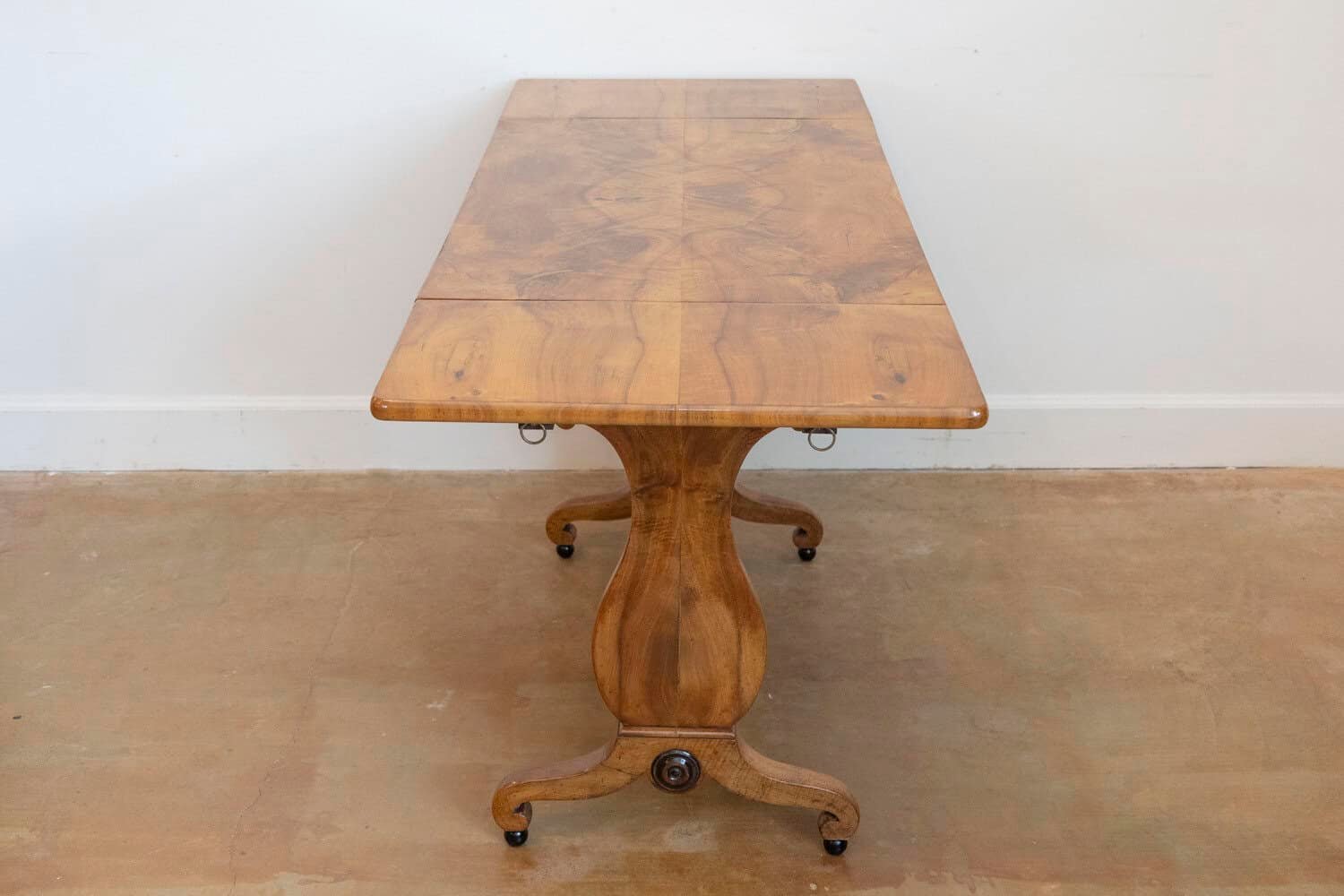 Swedish Empire Revival 1870s Birch Sofa Table with Drop Leaves and Carved Legs - JAA