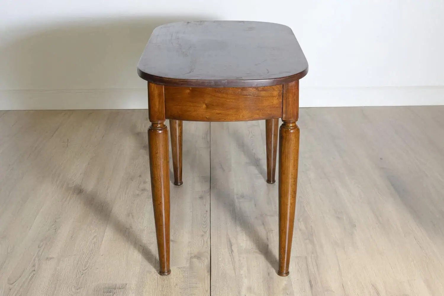 Italian Walnut 1890s Side Table with Oval Top, One Drawer and Cylindrical Legs - JAA
