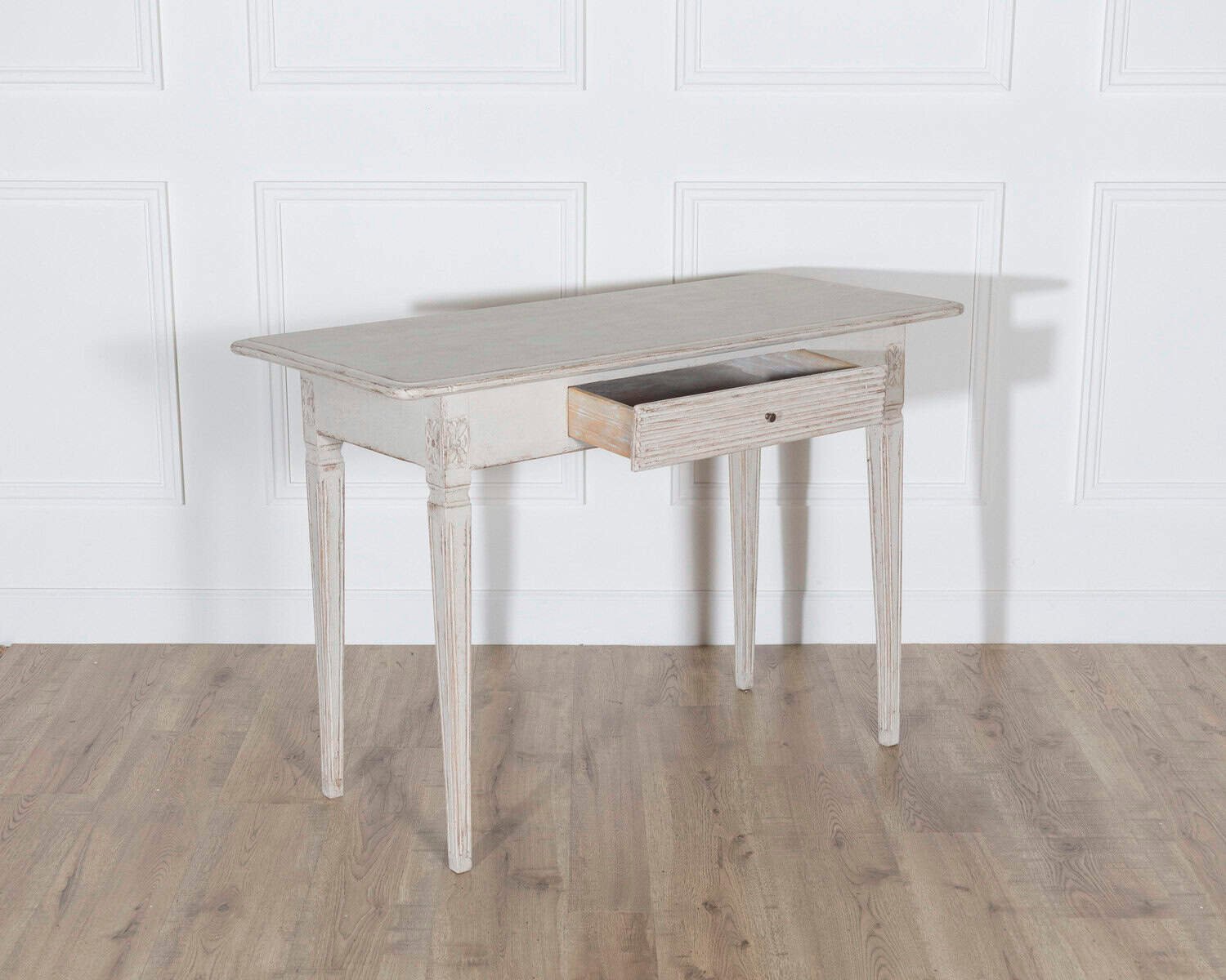 ON HOLD - Swedish Gustavian Painted Side Table, 19th Century - JAA