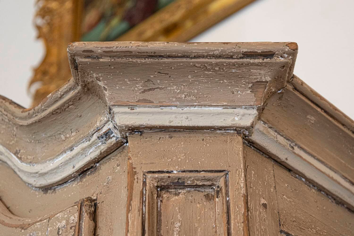 19th Century French Painted Vitrine Cabinet with Bonnet Top and Glass Door - JAA