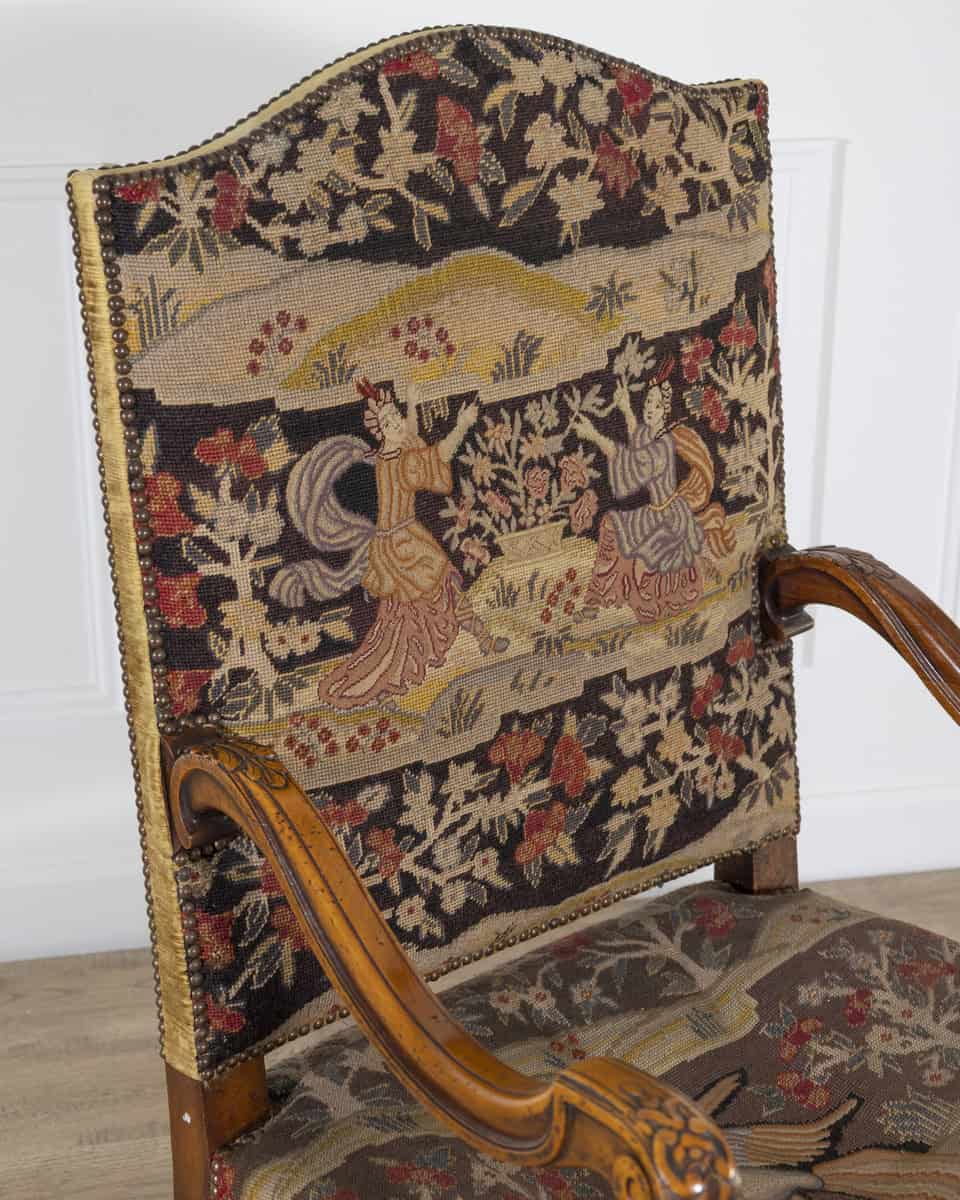 Louis XV Carved Walnut Armchair from Tuscany, 18th Century - JAA