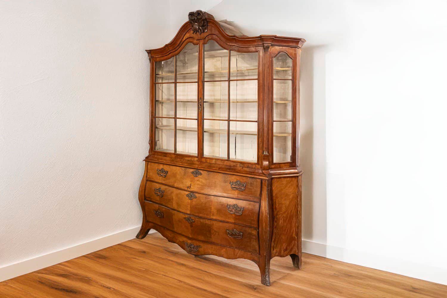Dutch Rococo 1780s Walnut Vitrine with Bombé Chest, Glass Doors, Hunting Trophy - JAA