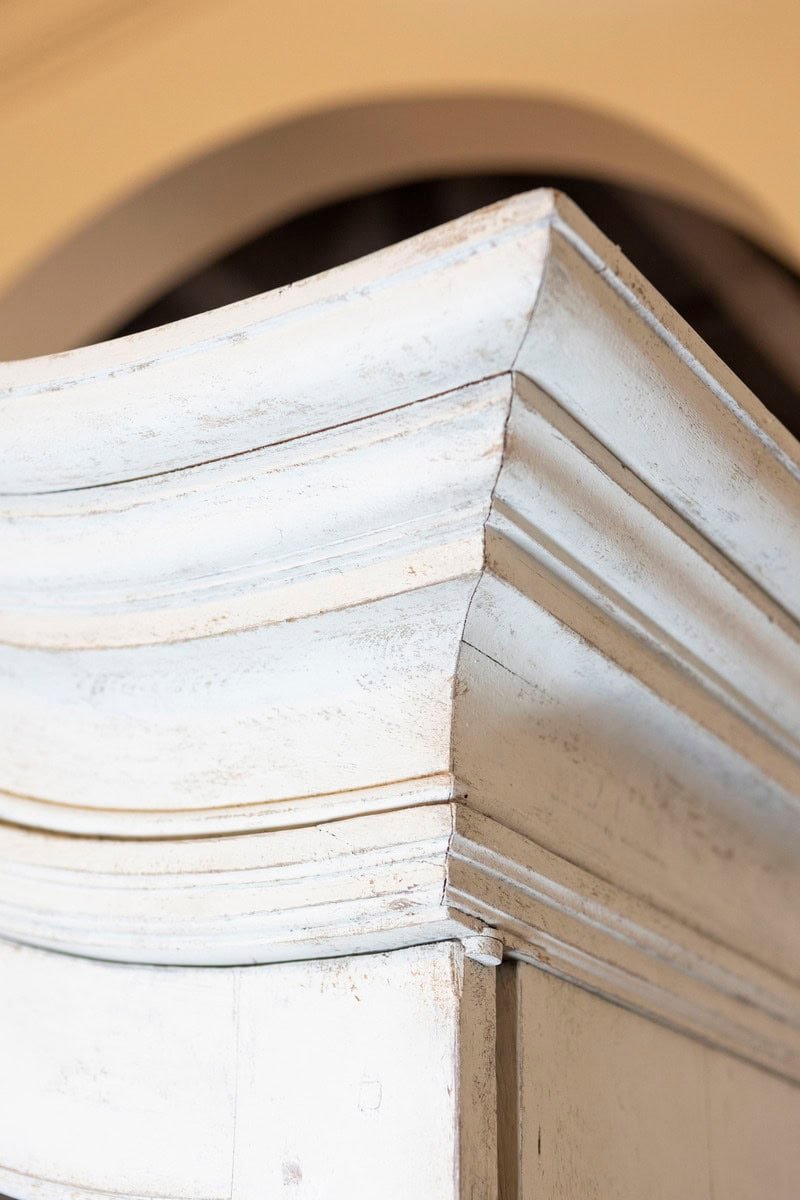 1760s Period Rococo Swedish Cabinet with Glass Doors, Bonnet Top and Cabrioles - JAA