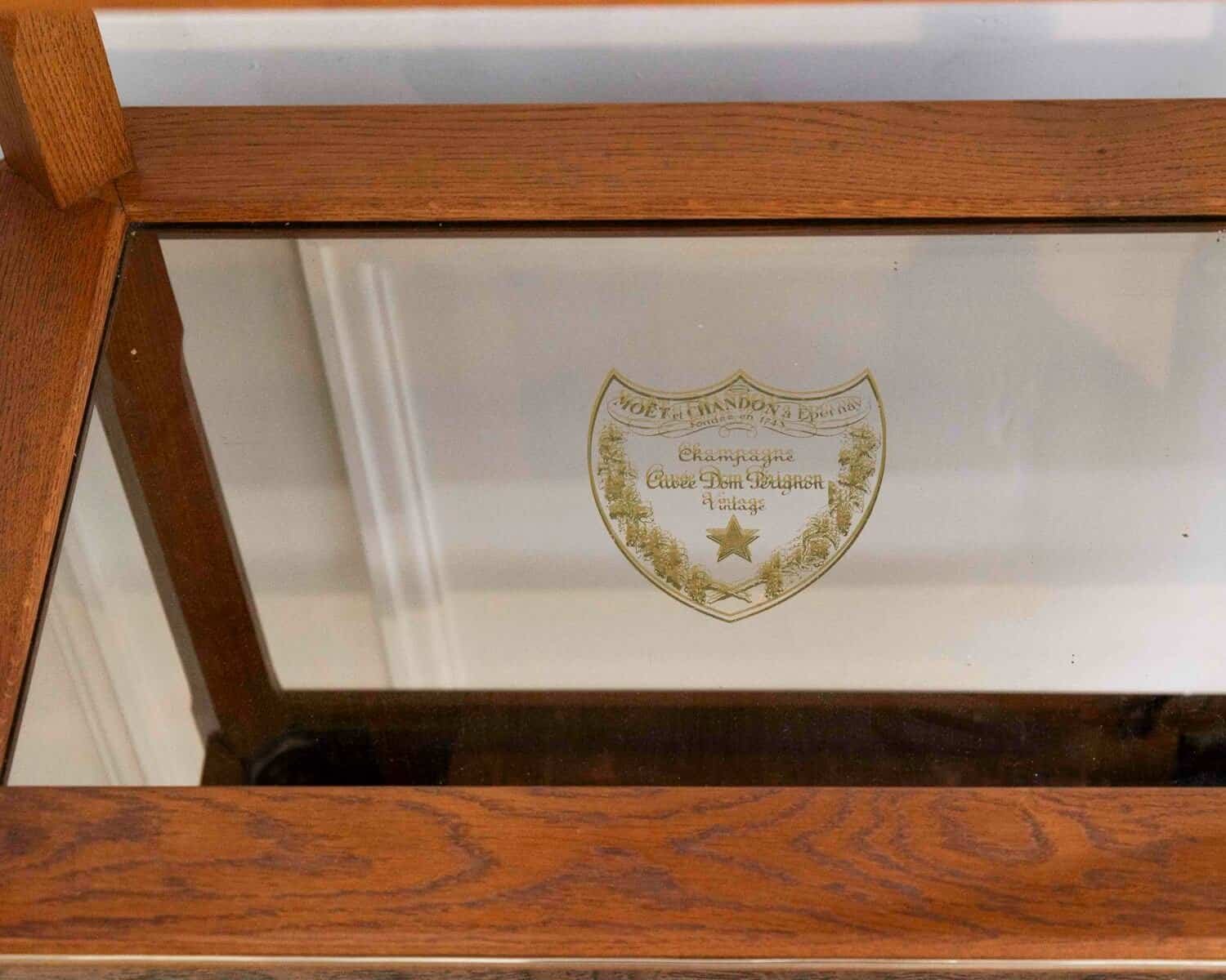 Champagne Trolley From Palace, Moët Et Chandon Cuvée Dom Pérignon - JAA