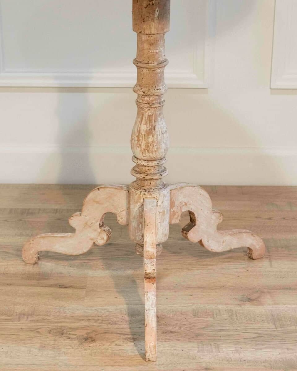 19th Century Swedish Round Table - JAA