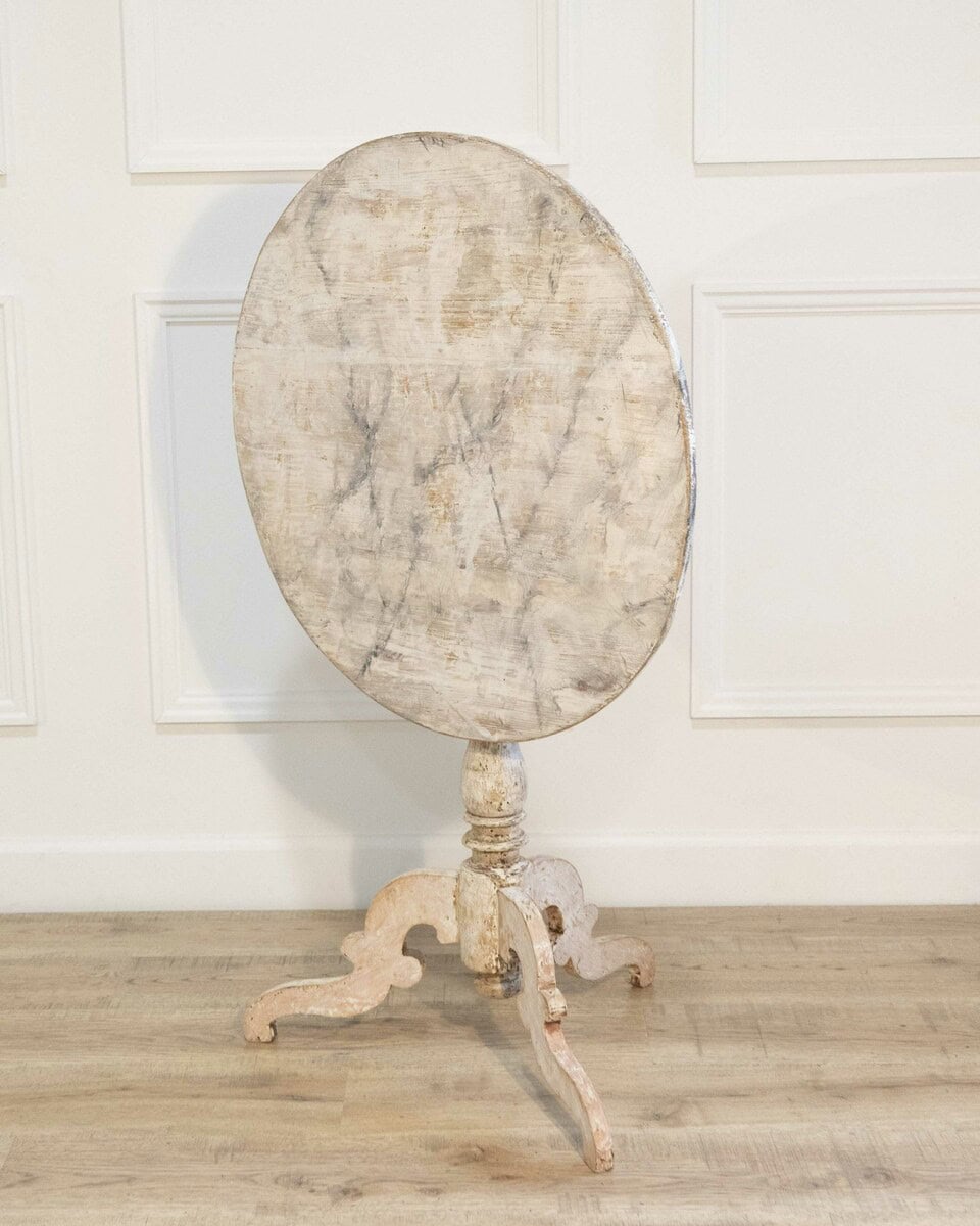 19th Century Swedish Round Table - JAA