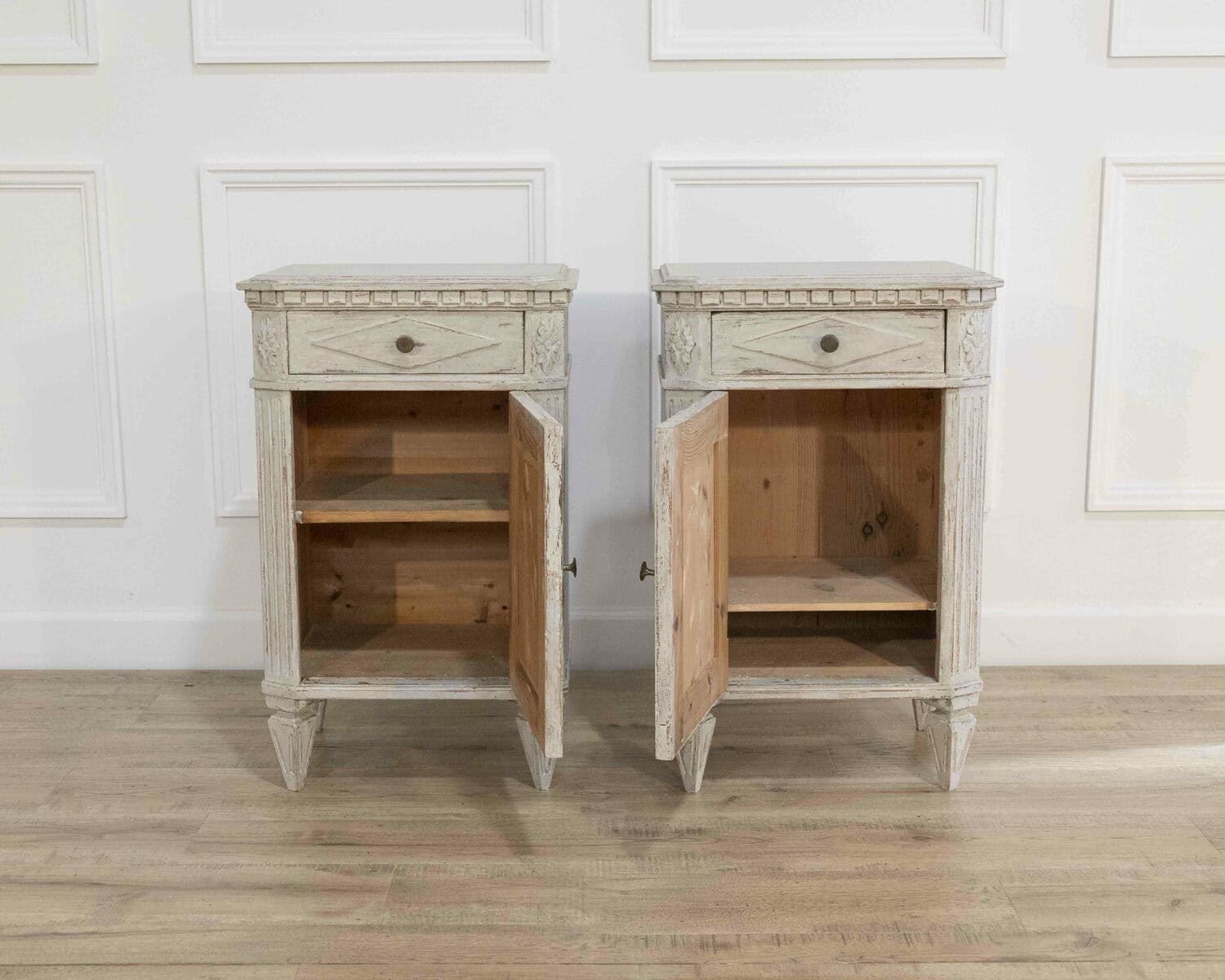 Pair of Swedish Bedside Tables, ca. 1910 - JAA