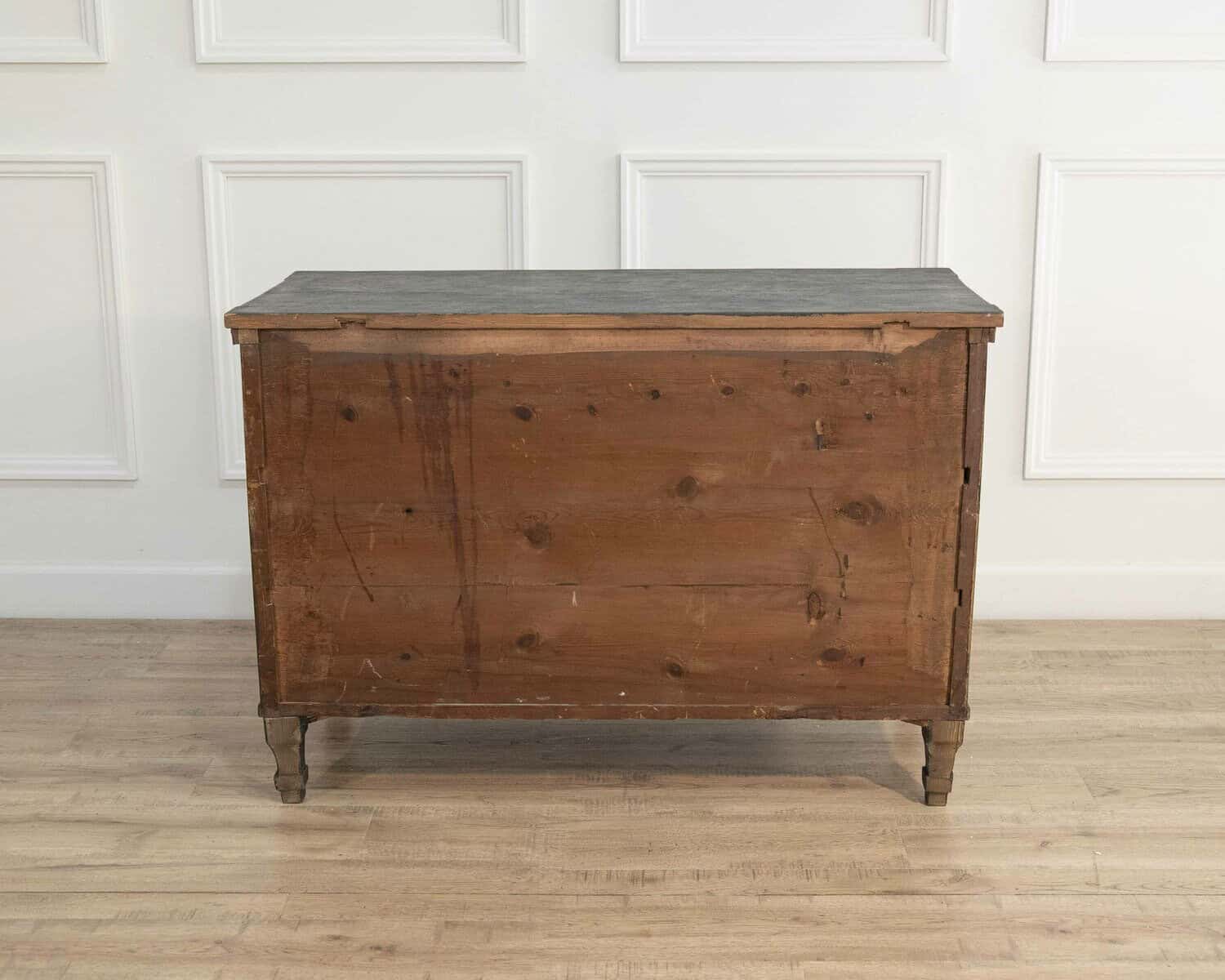 Swedish Chest of Drawers Circa 1790 - JAA