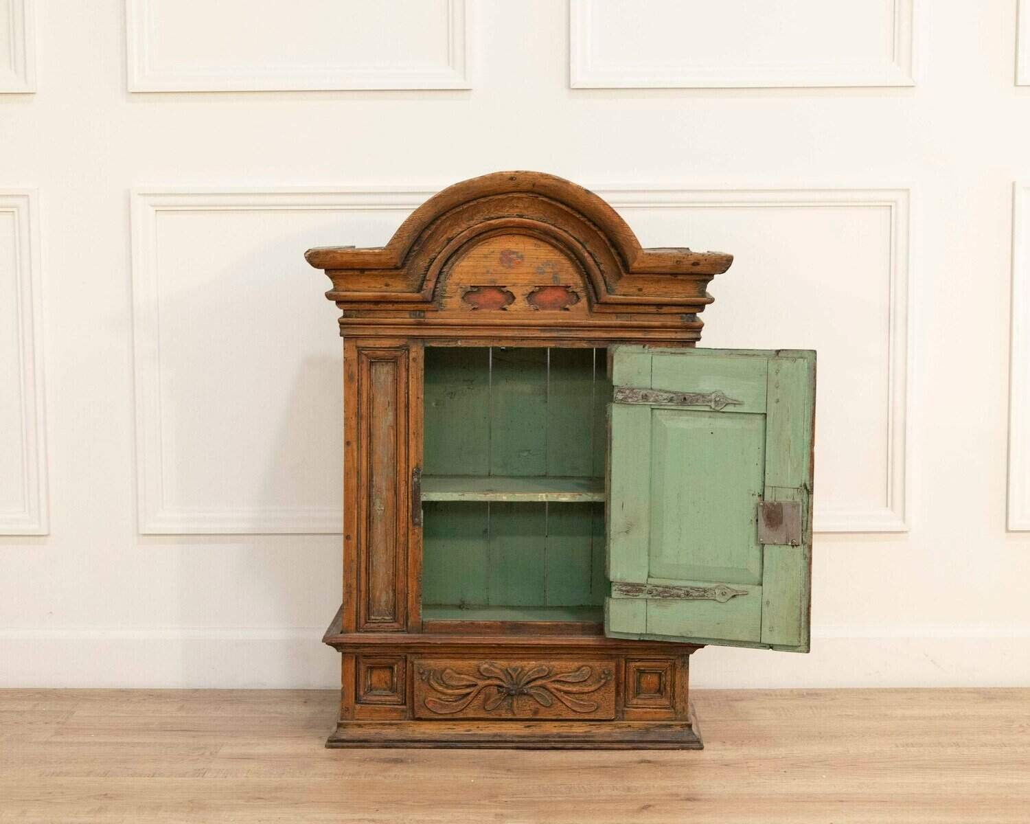 An early 19th century wall cabinet from Stockholm - JAA