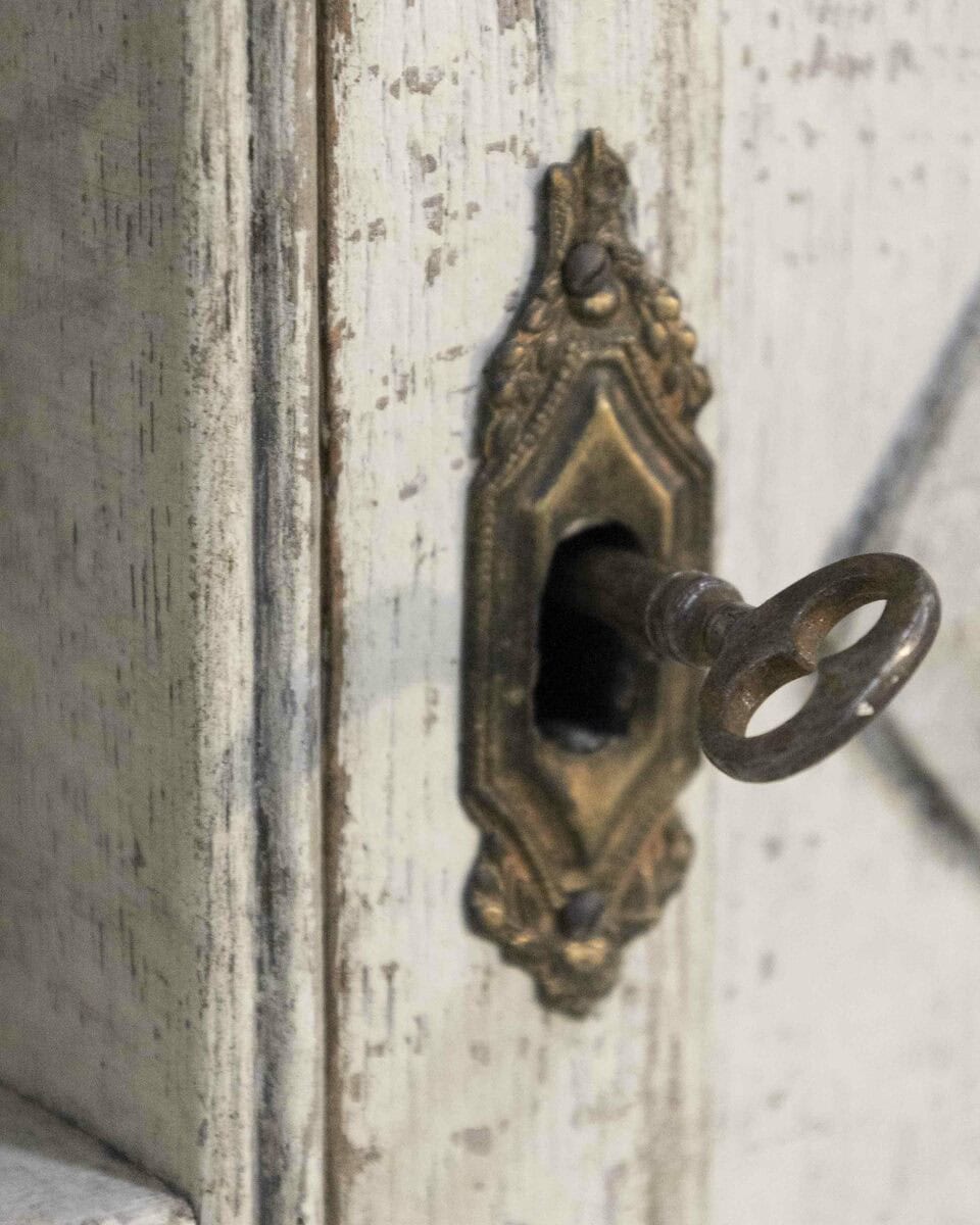 This bureau originates from Scandinavia and features exquisite carvings - JAA