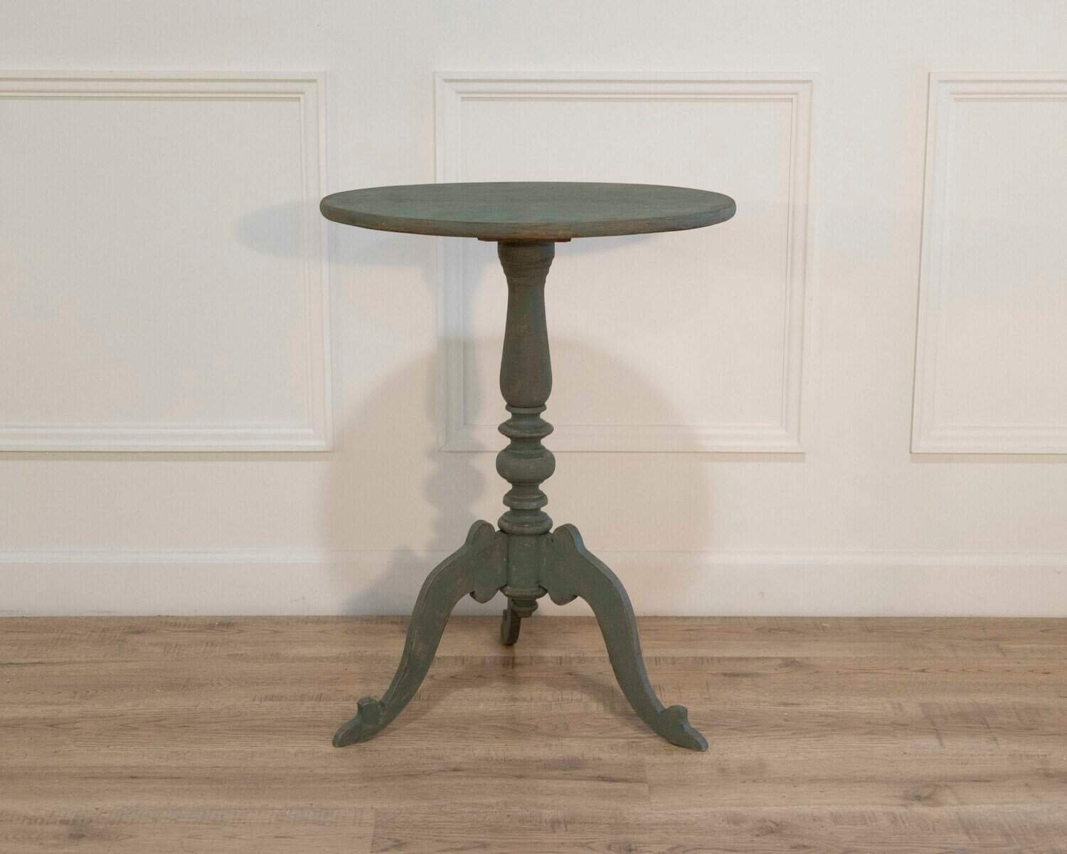 19th Century Swedish Tripod Oval Table - JAA