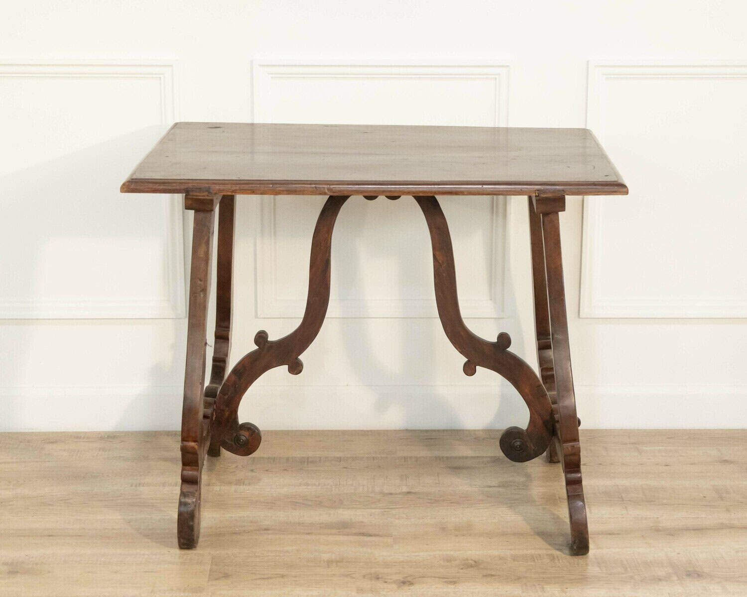 Italian fratino table 18th  century - JAA