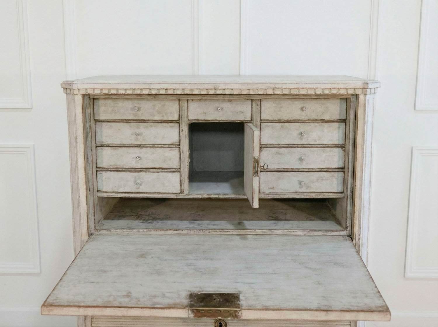 19th-Century Swedish Painted Bureau in White with Original Interior - JAA