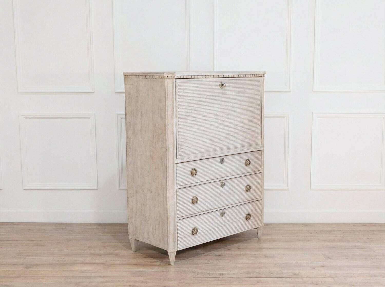 19th-Century Swedish Painted Bureau in White with Original Interior - JAA