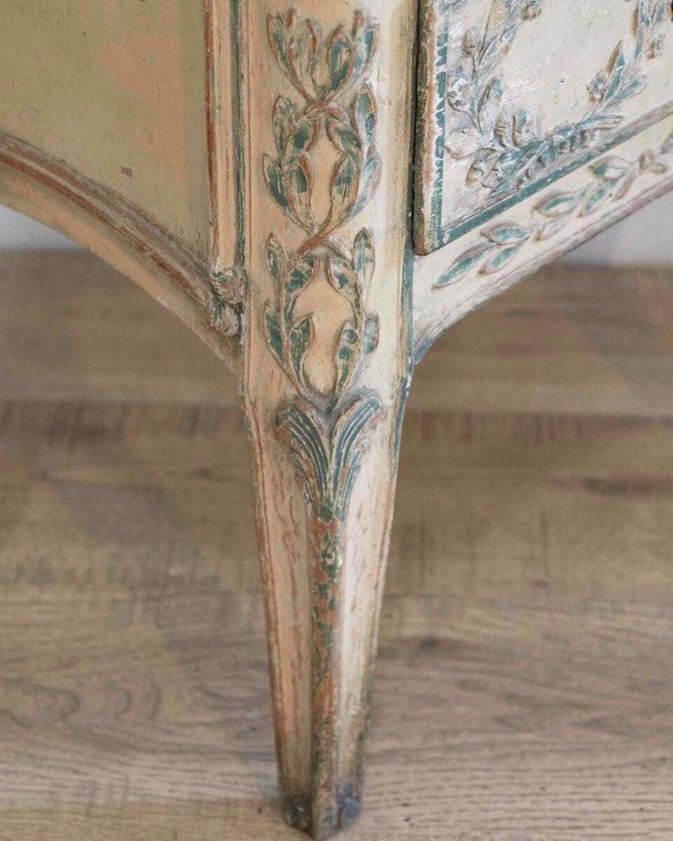 19th century half chest of drawers - JAA