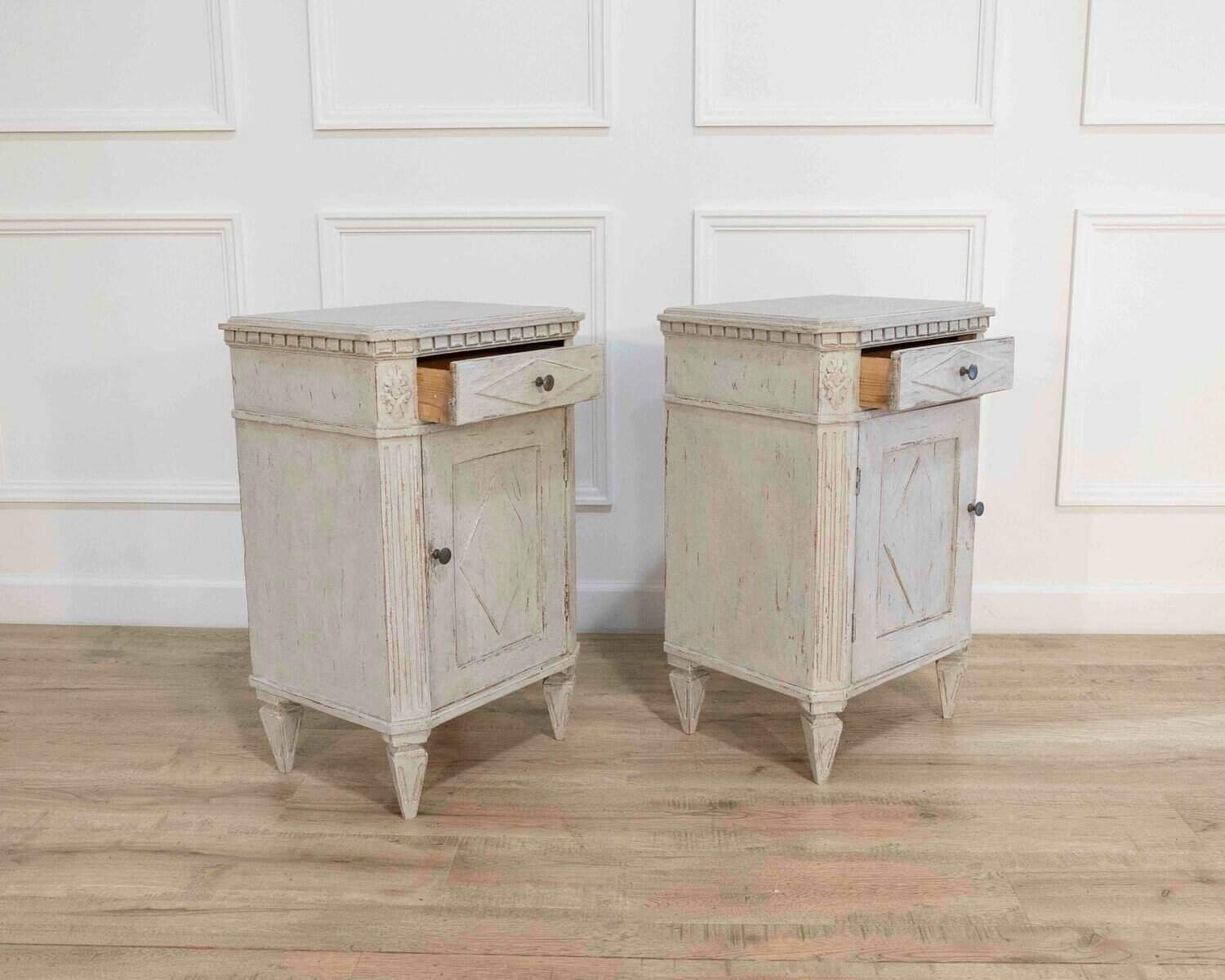 Pair of Swedish Bedside Tables, ca. 1910 - JAA