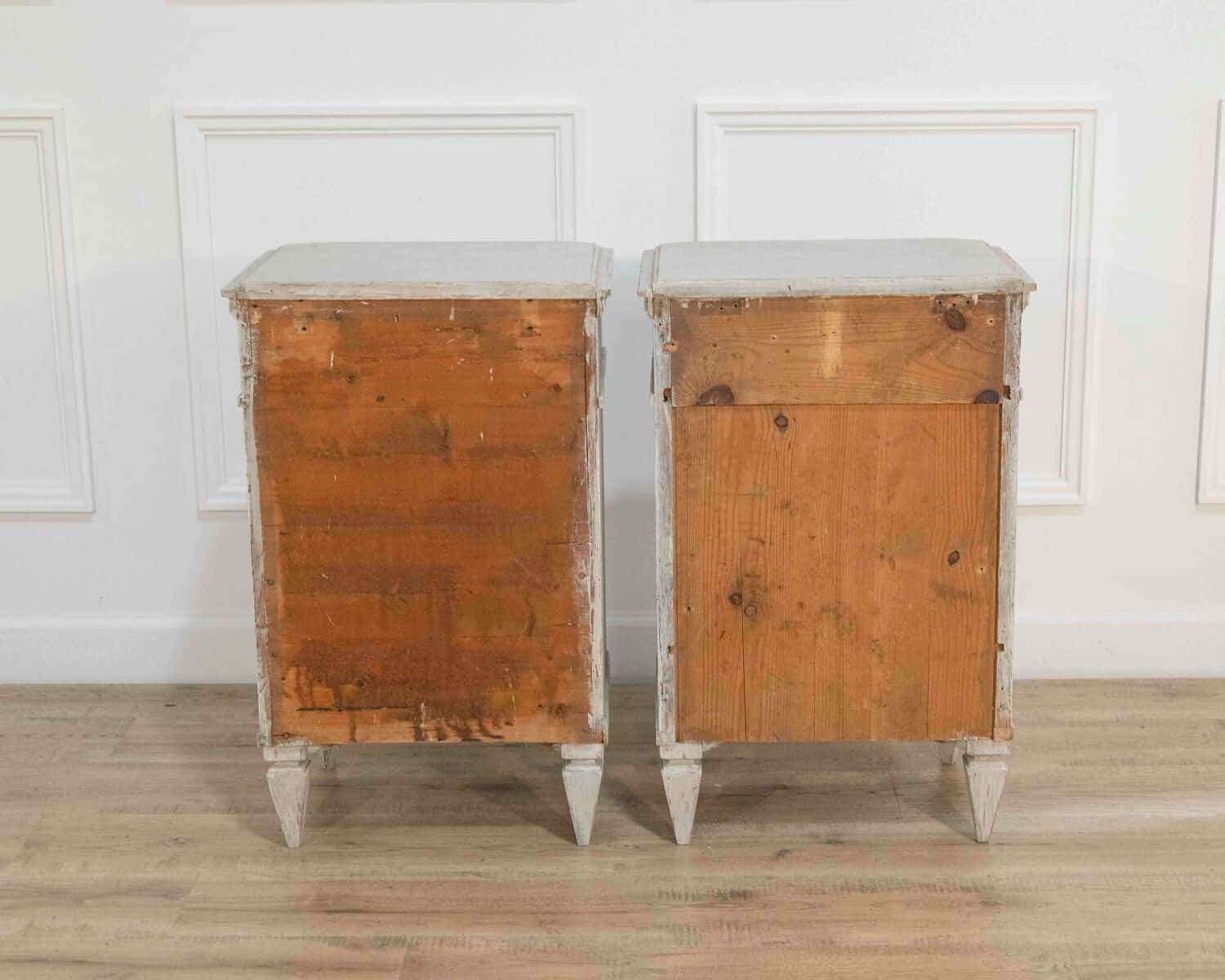 Pair of Swedish Bedside Tables, ca. 1910 - JAA