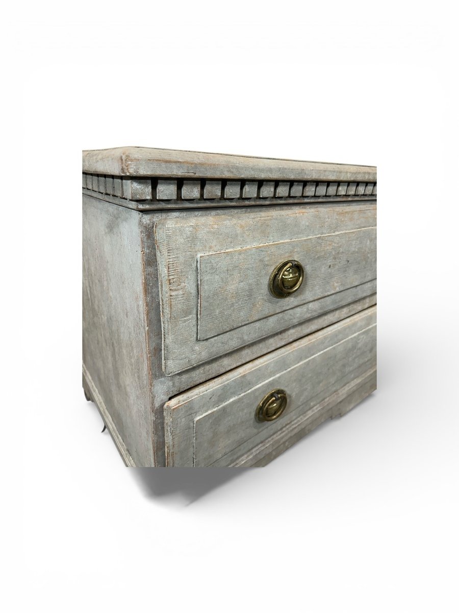 Danish antique chest of drawers in grey. - JAA