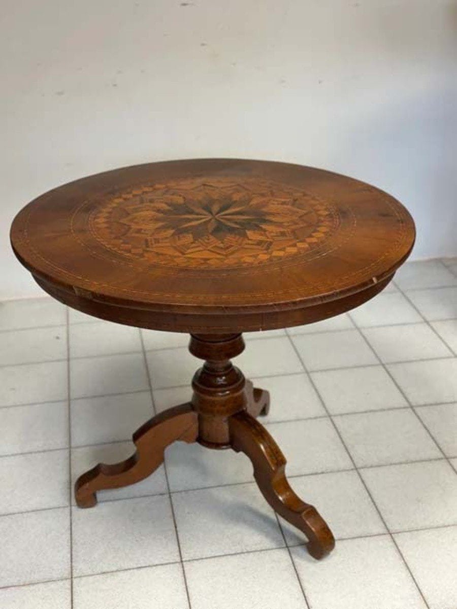 Round inlaid table first half of the 19th century - JAA