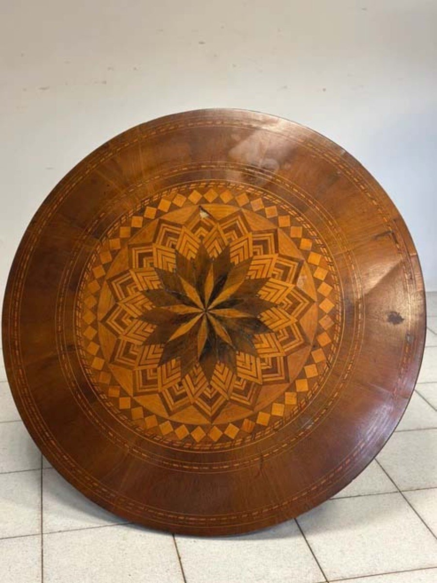 Round inlaid table first half of the 19th century - JAA
