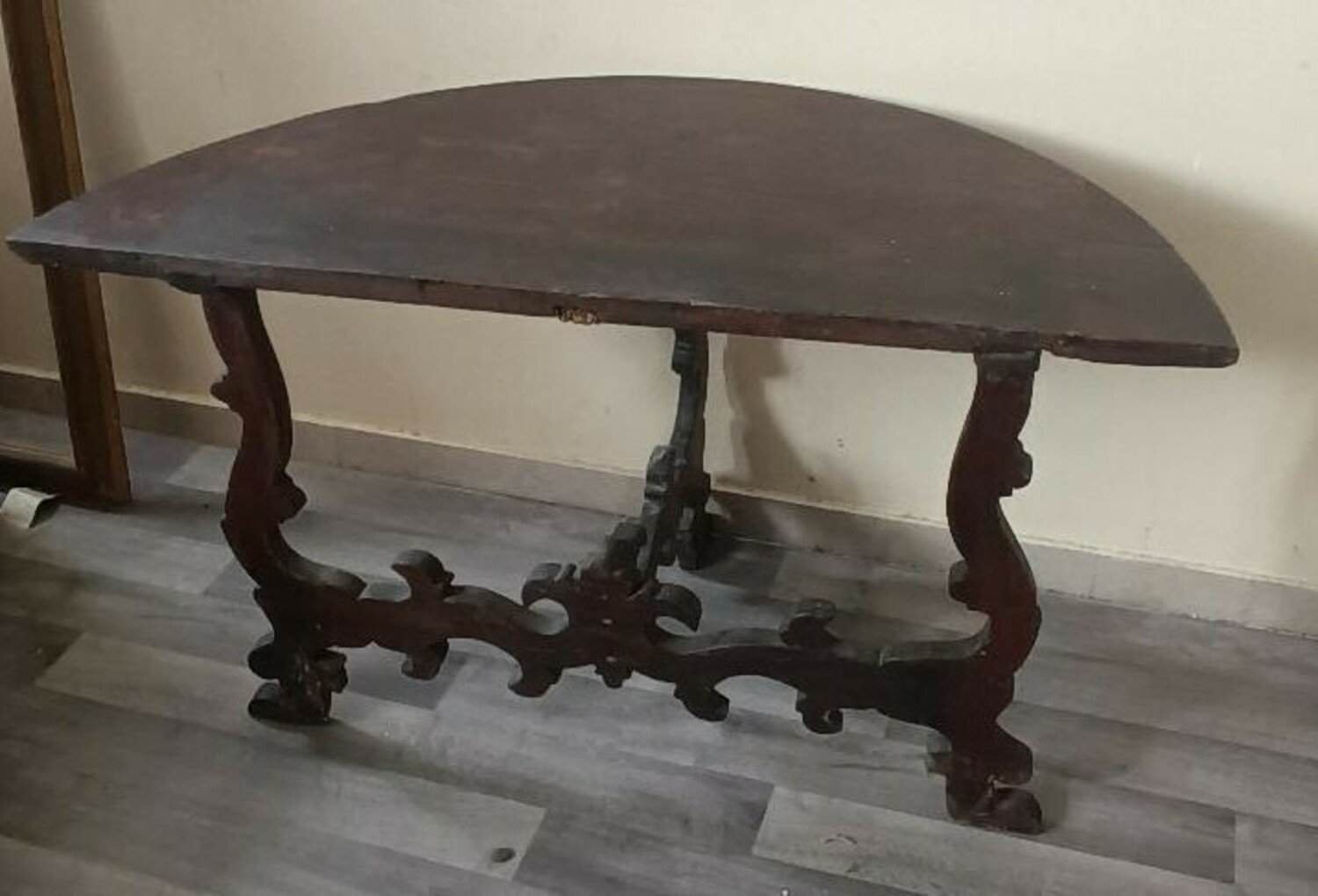 Italian 18th Century Neoclassical Walnut Commodes with Fruitwood Marquetry, Pair - JAA