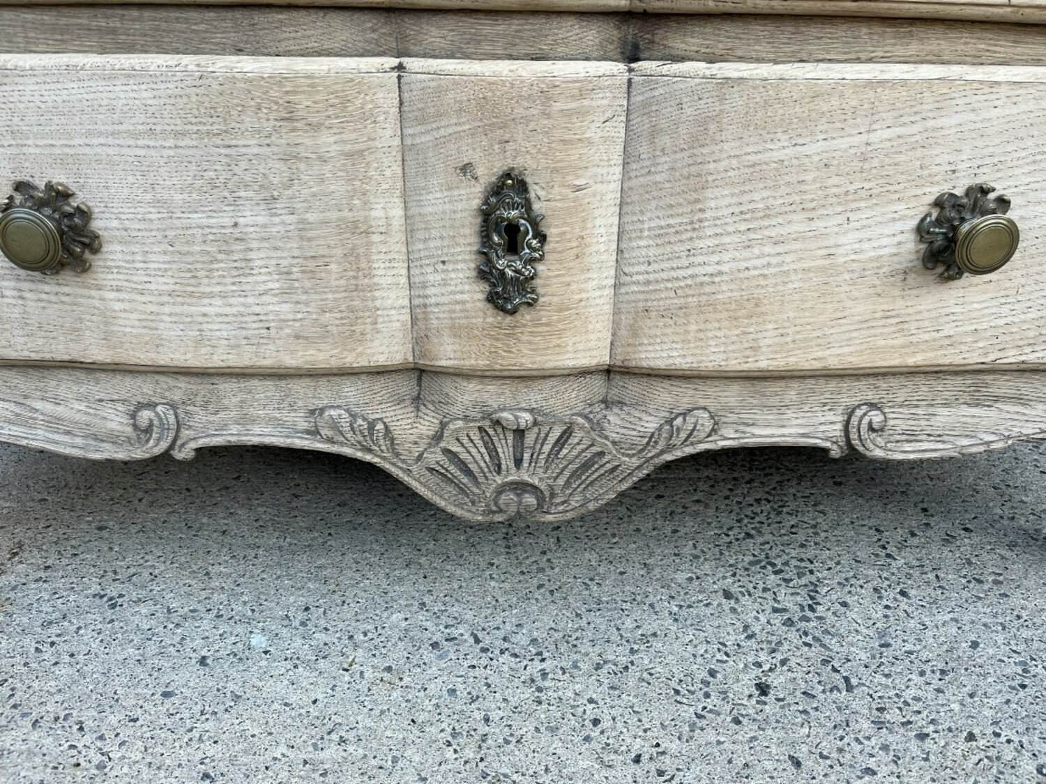 18th Century Chest Of Drawers From Namur In Natural Oak - JAA