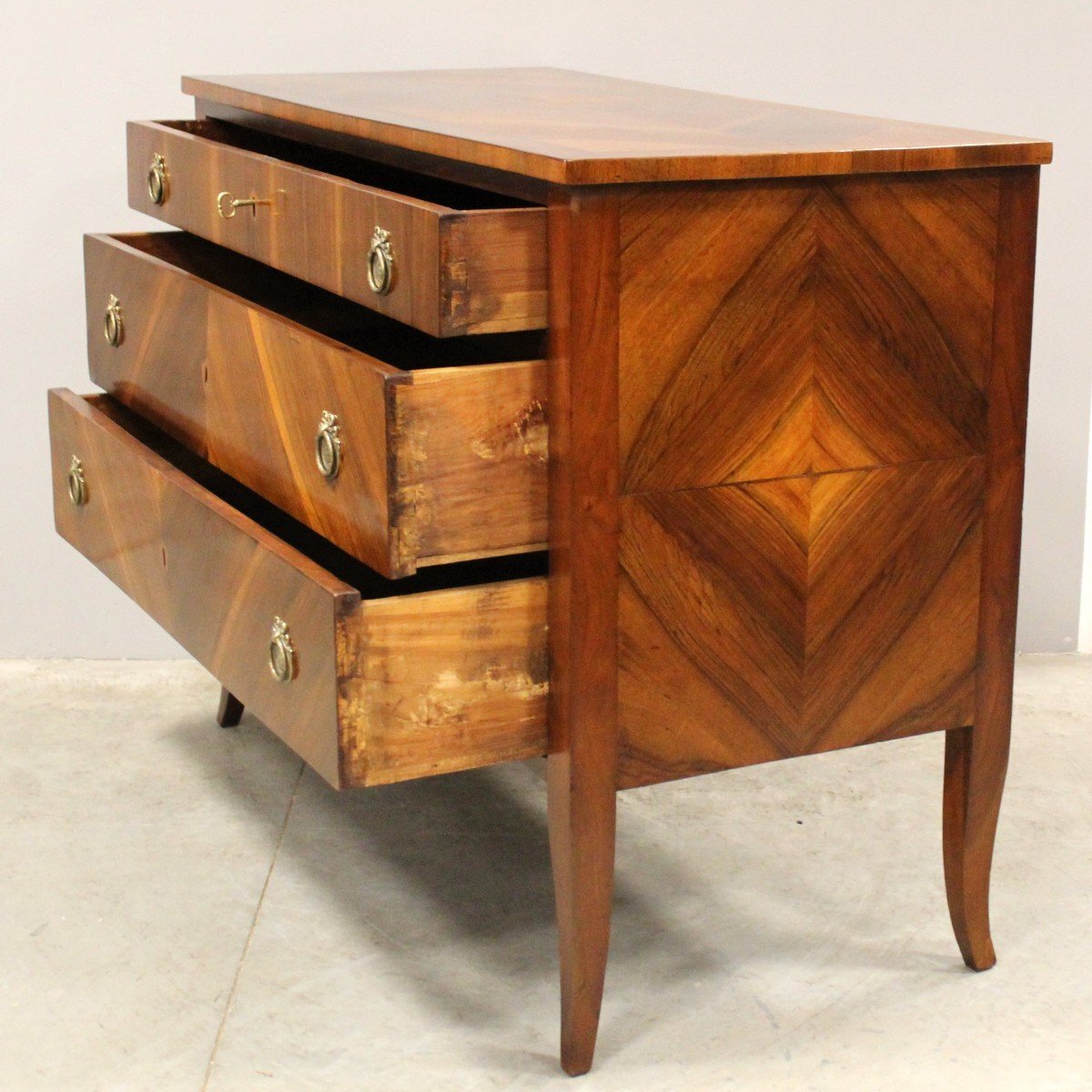 Antique Directoire Chest Of Drawers In Walnut - Italy 18th
