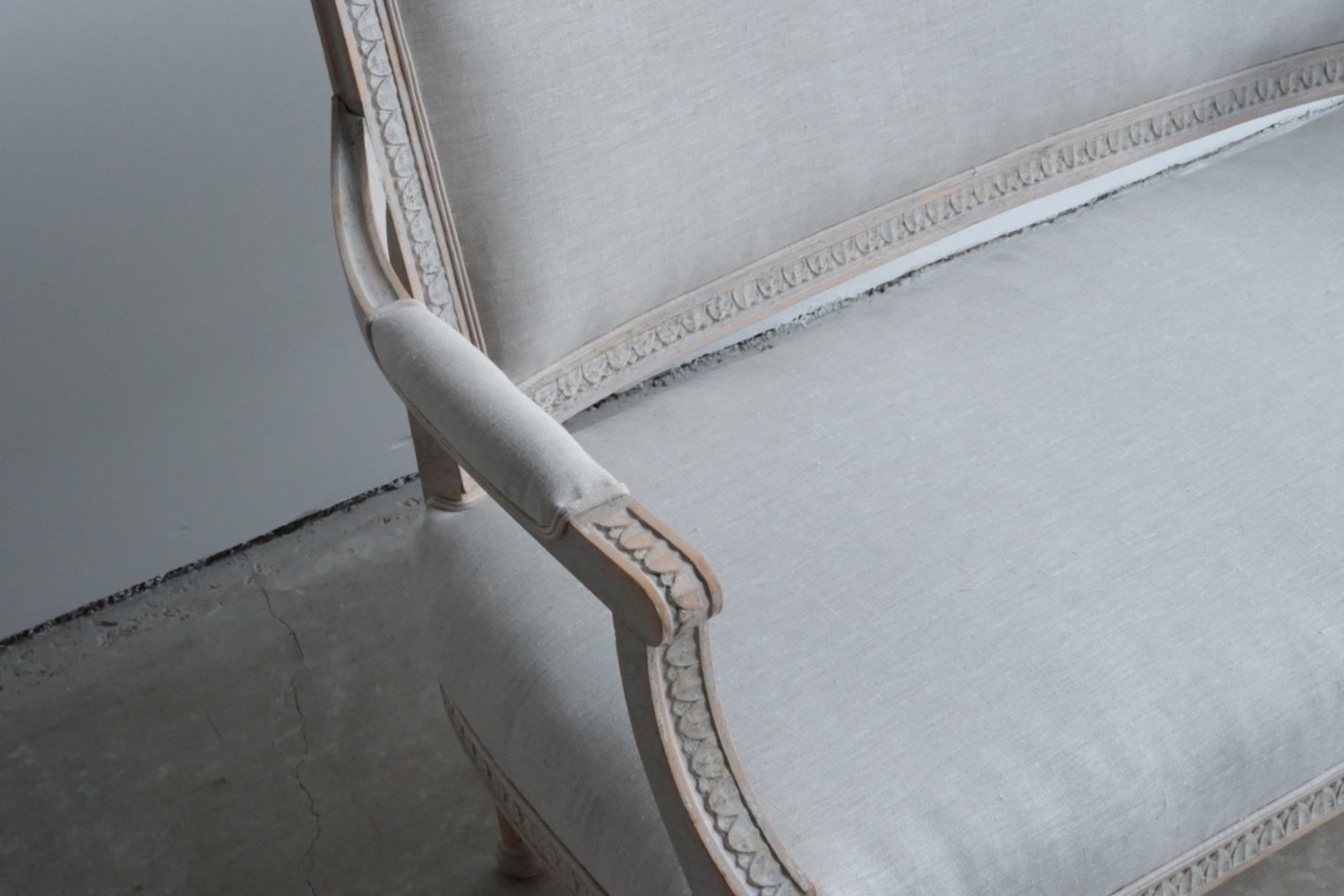 Gustavian Style Settee Circa 1910 - JAA