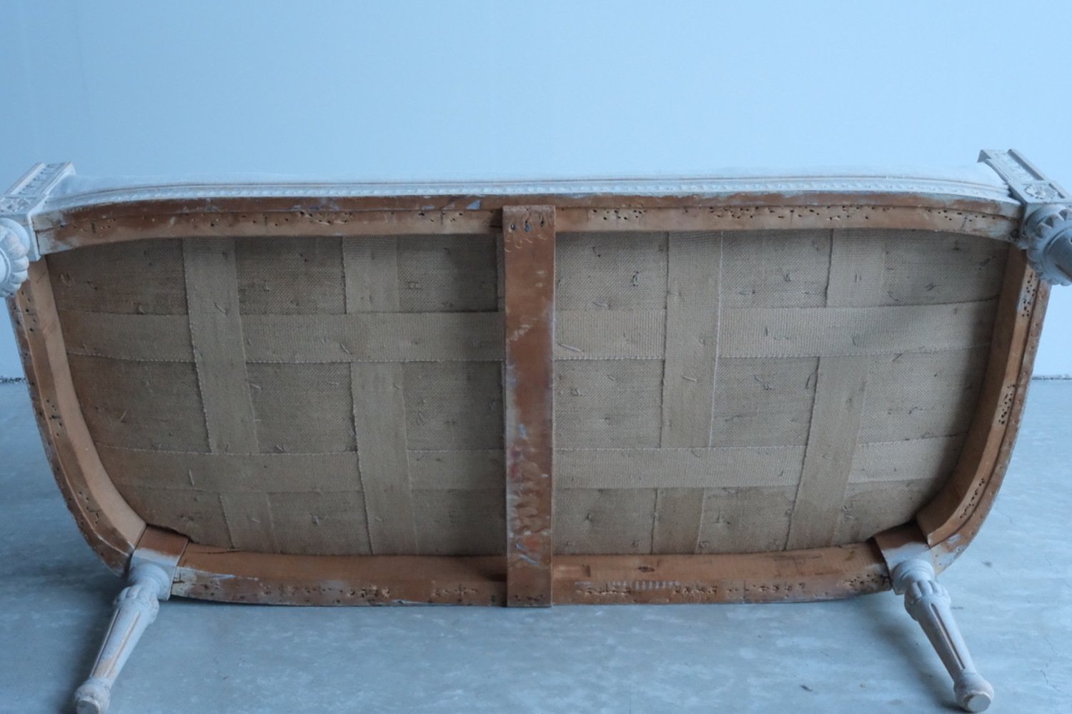 Gustavian Style Settee Circa 1910 - JAA