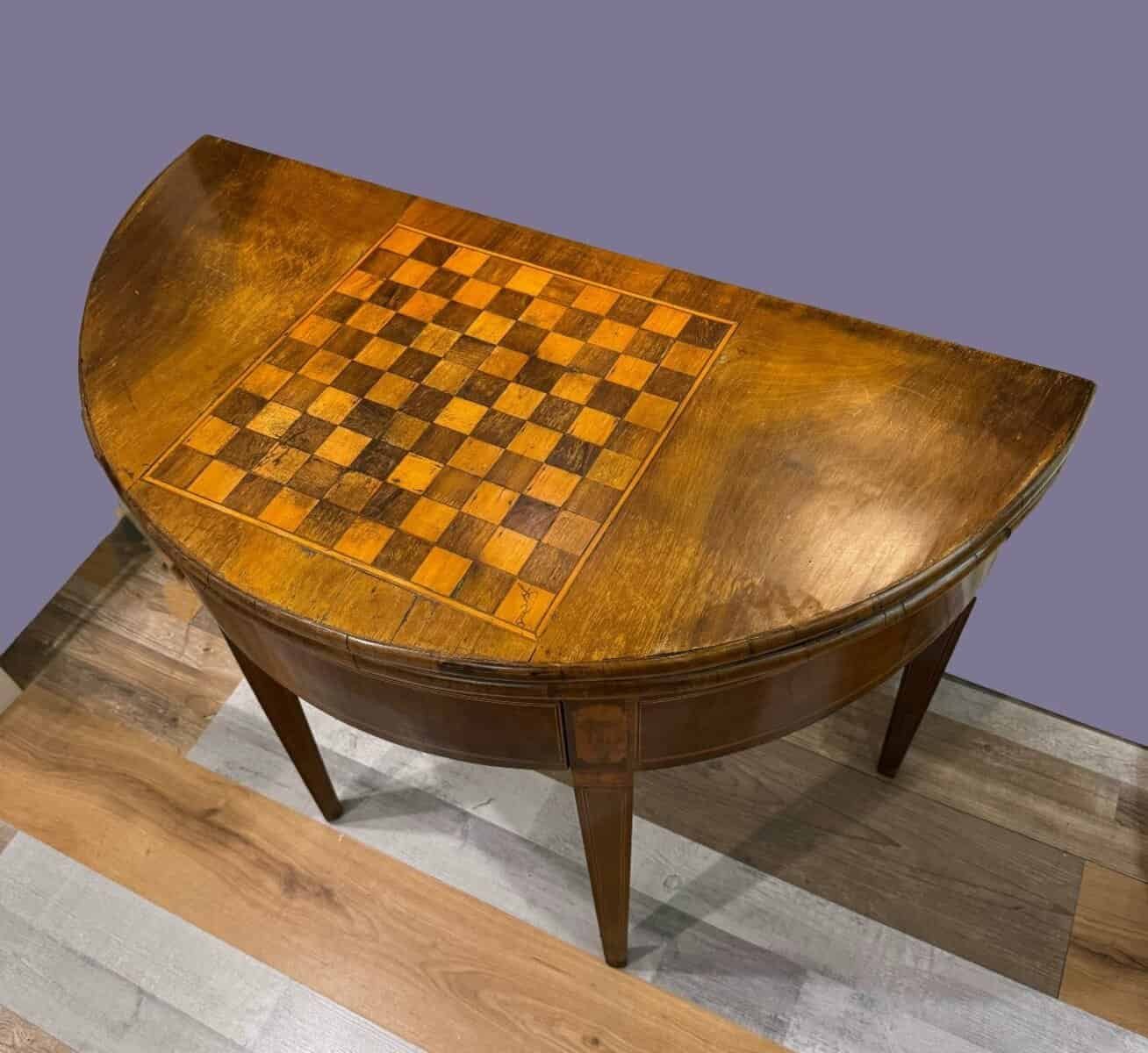 Walnut Half-moon Game Table, Early 19th Century - JAA