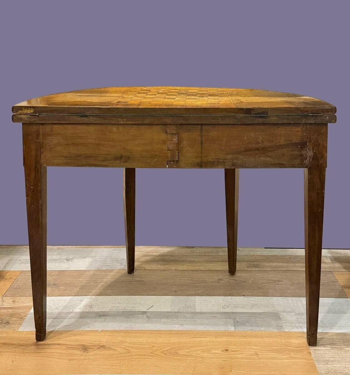 Walnut Half-moon Game Table, Early 19th Century - JAA
