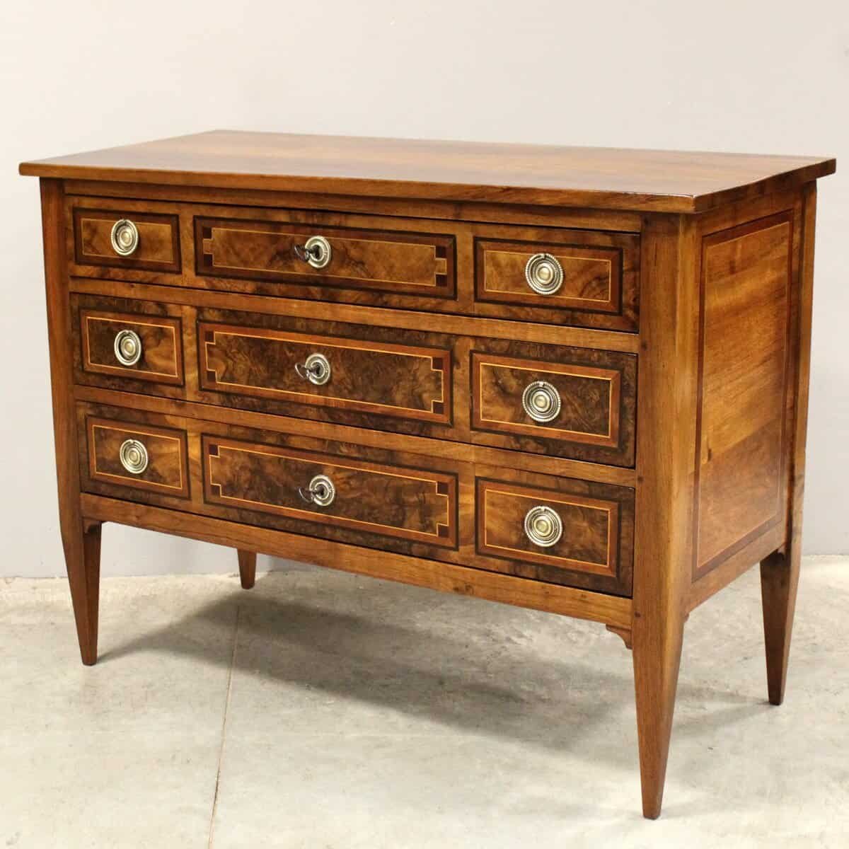Louis XVI Chest of Drawers in Walnut - JAA