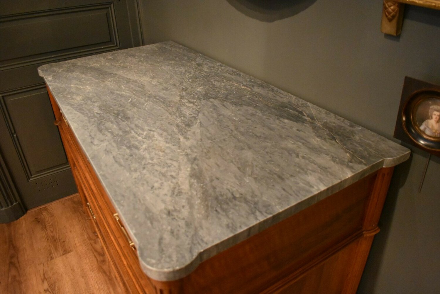 Louis XVI Walnut Chest Of Drawers - JAA