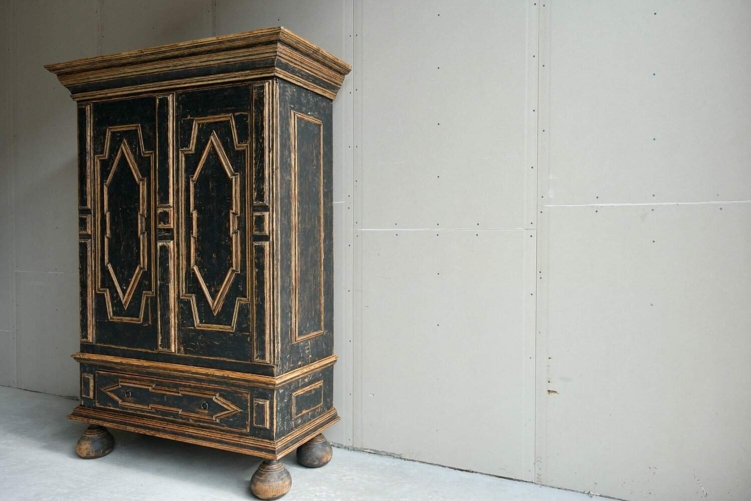 18th Century Baroque Cabinet - JAA