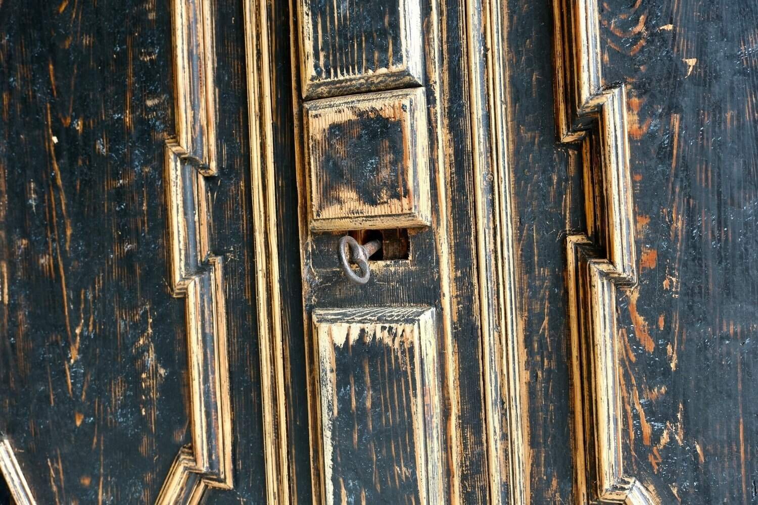 18th Century Baroque Cabinet - JAA