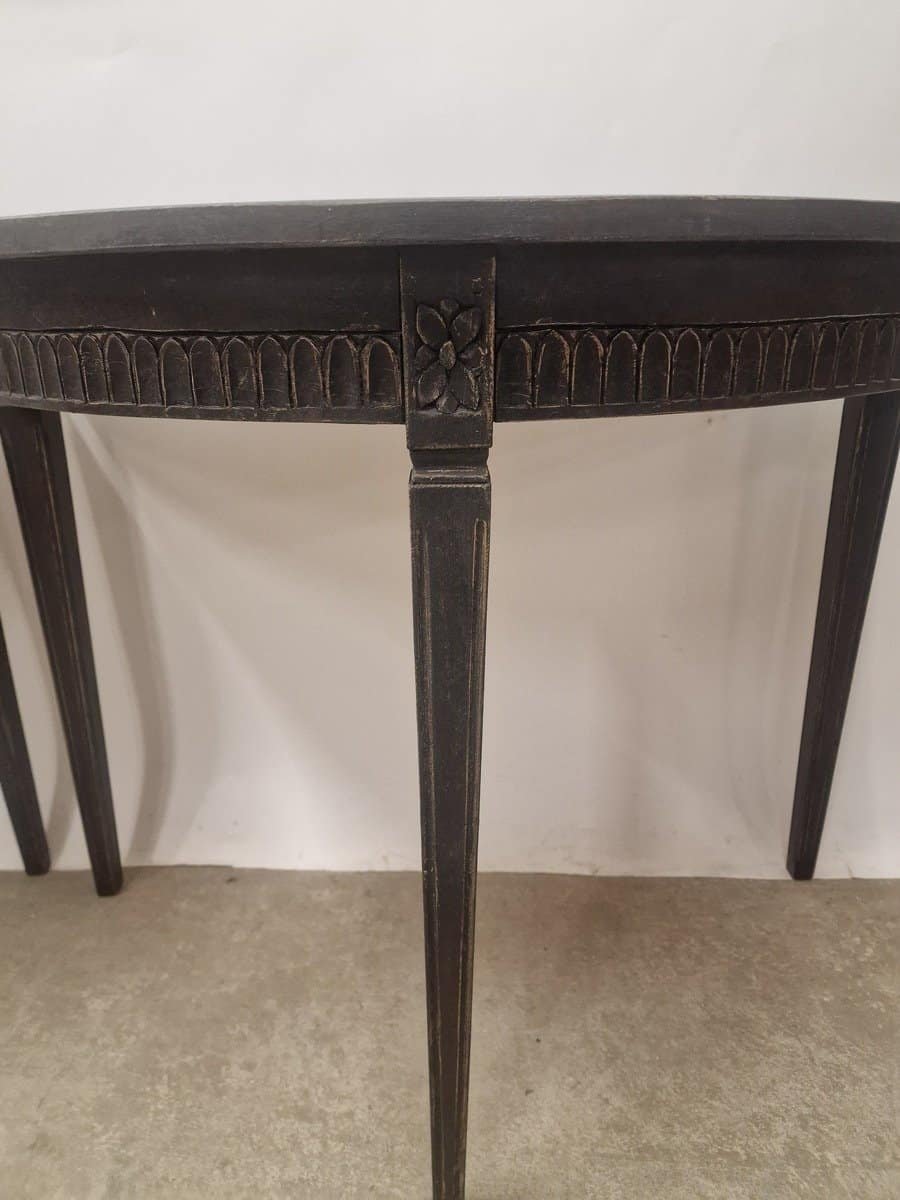 Pair of Swedish demi lunes circa 1880 - JAA