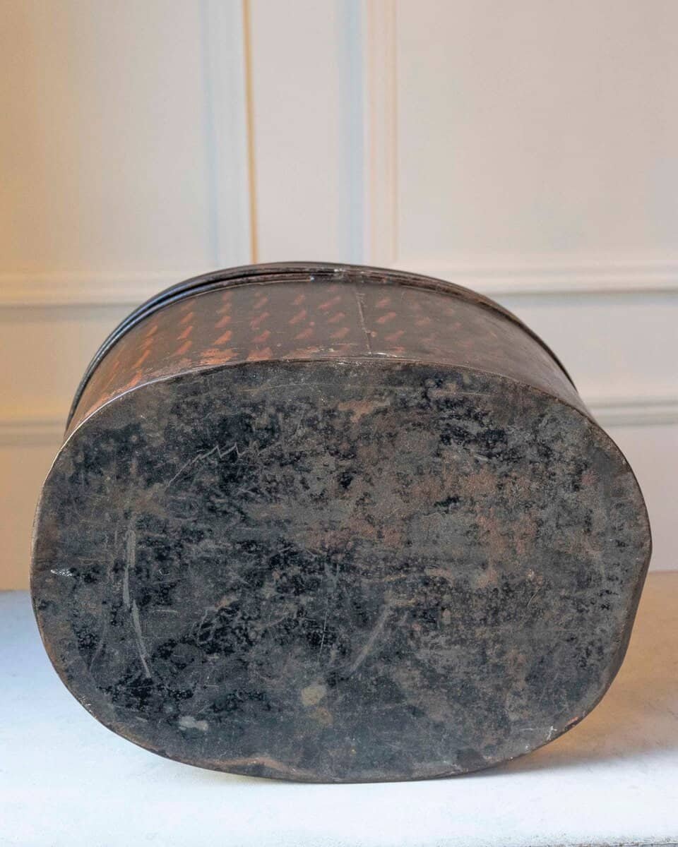 Large English Hat Box In Painted Sheet Metal, Late 19th Century - JAA