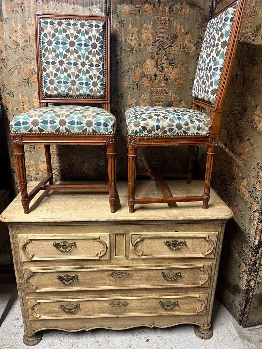 ON HOLD - Suite of twelve Louis XVI style chairs - JAA