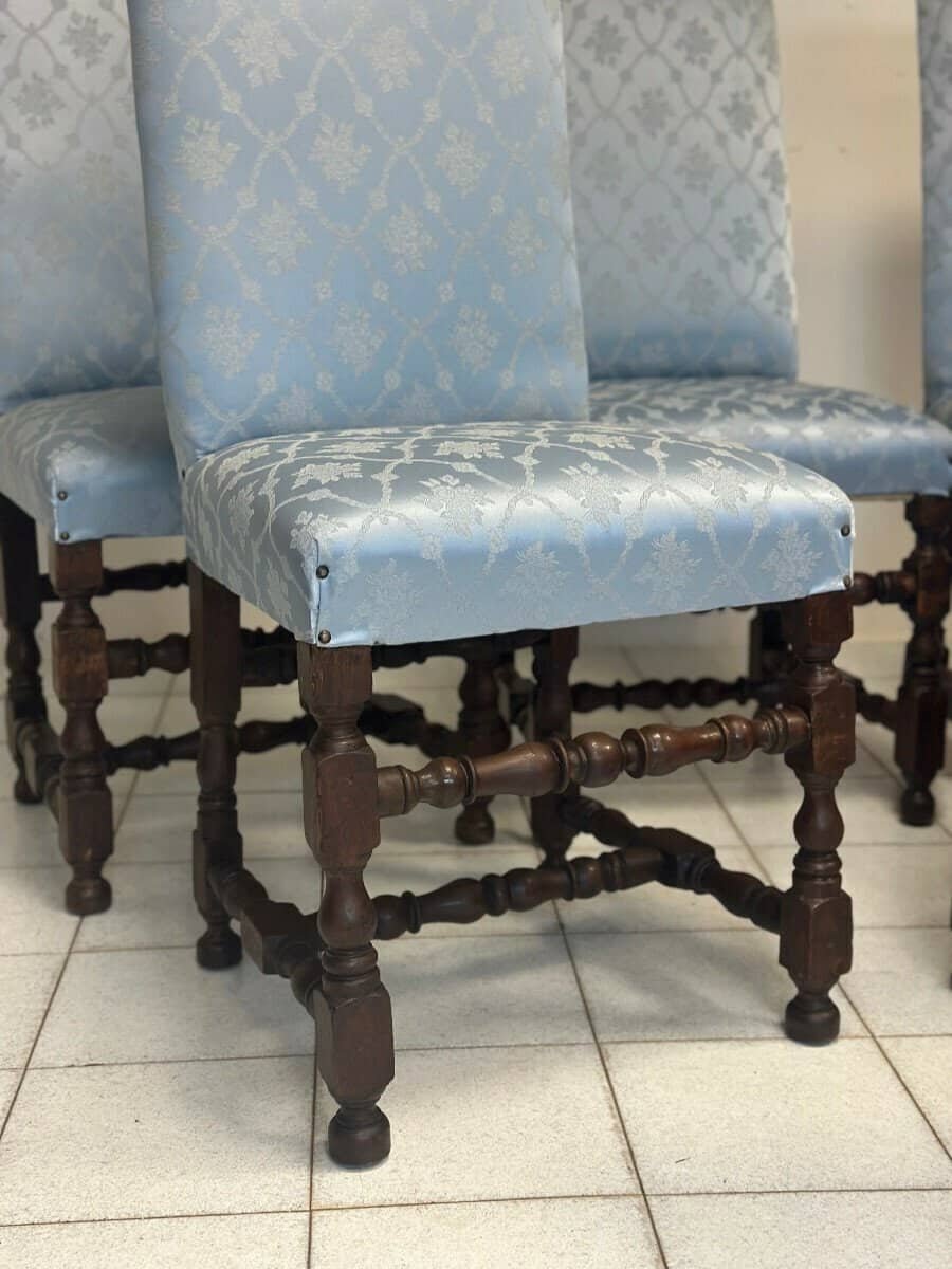 Group Of Six Walnut Reel Chairs. 18th Century - JAA