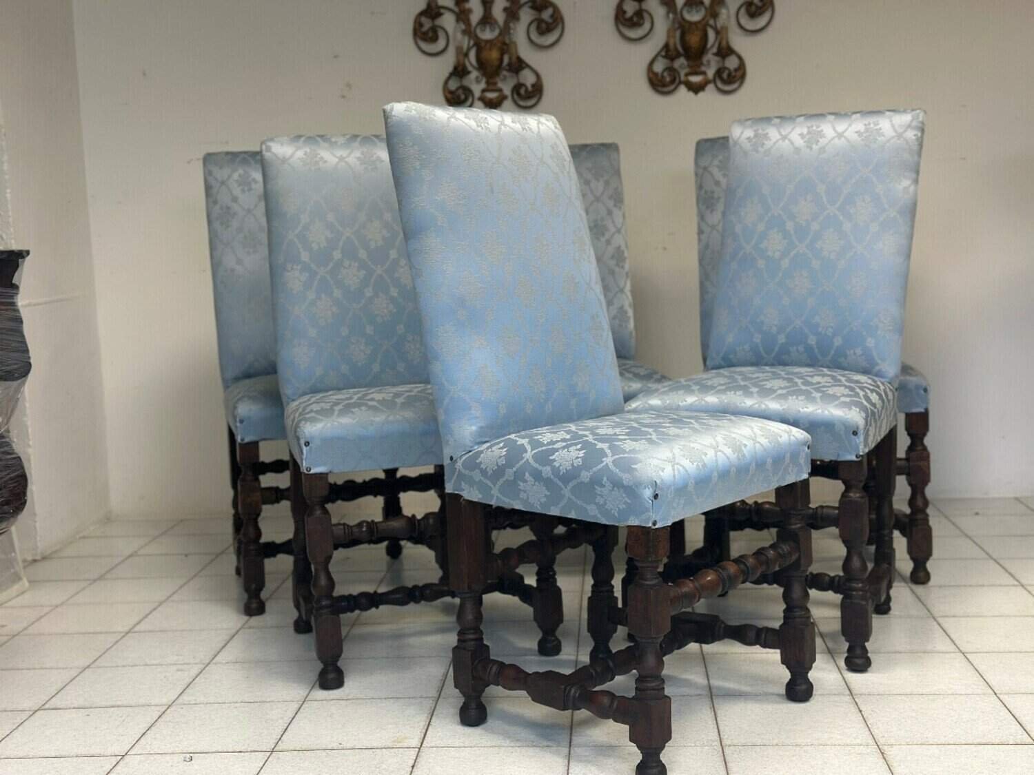 Group Of Six Walnut Reel Chairs. 18th Century - JAA