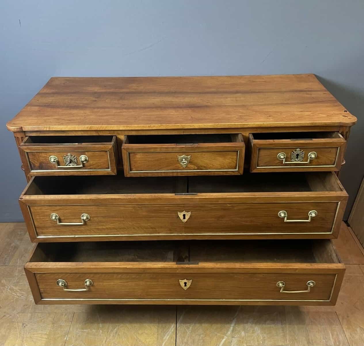 Louis XVI Walnut Chest Of Drawers Circa 1790 - JAA