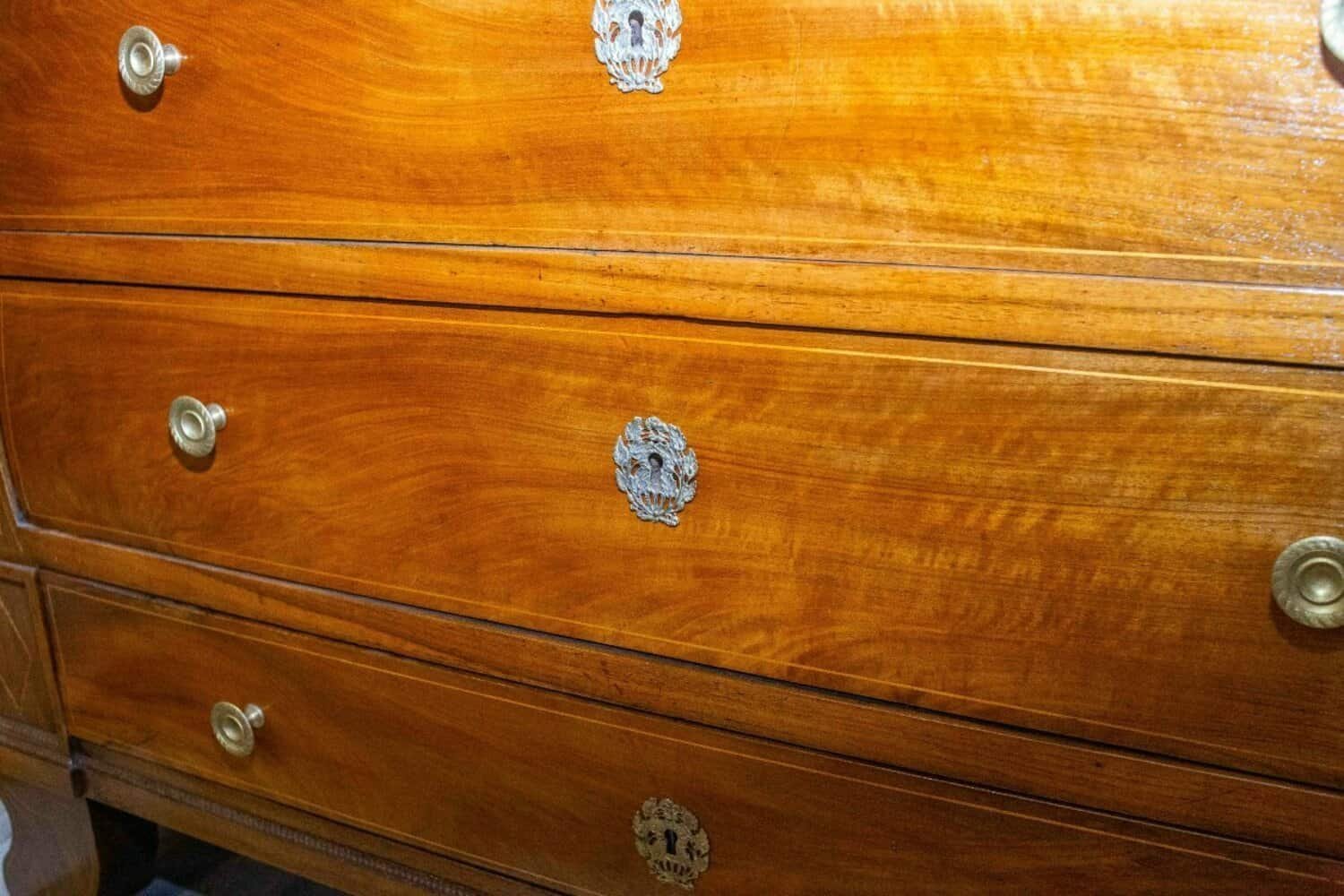 Walnut Chest Of Drawers, Louis Philippe, First Half Of The 19th Century - JAA