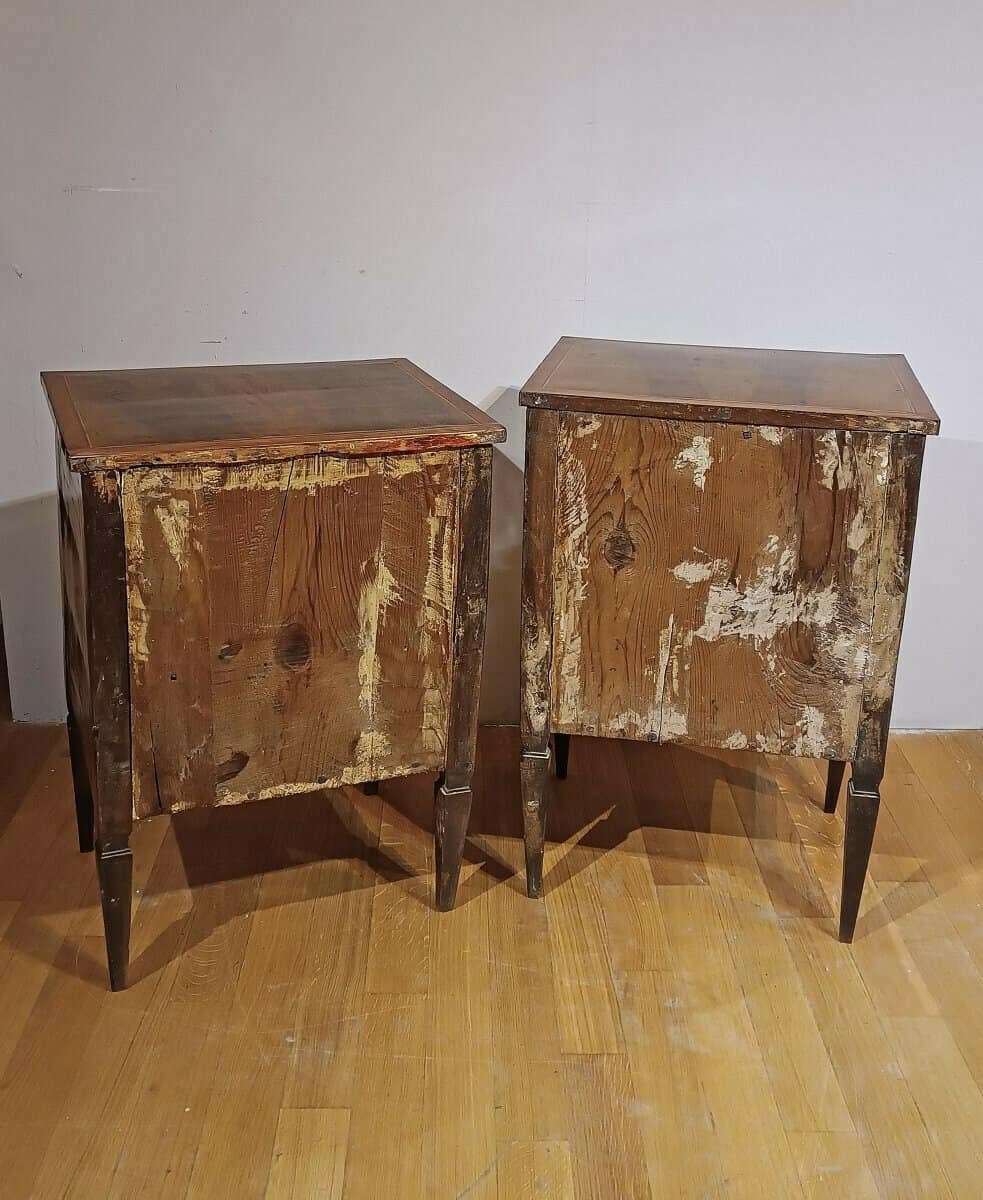 Second Half Of The 18th Century Pair Of Louis XVI Bedside Tables - JAA