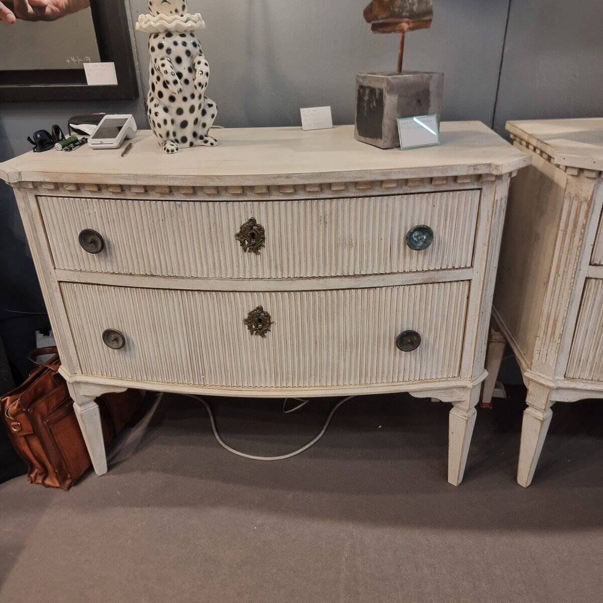 Pair of Italian commodes - JAA